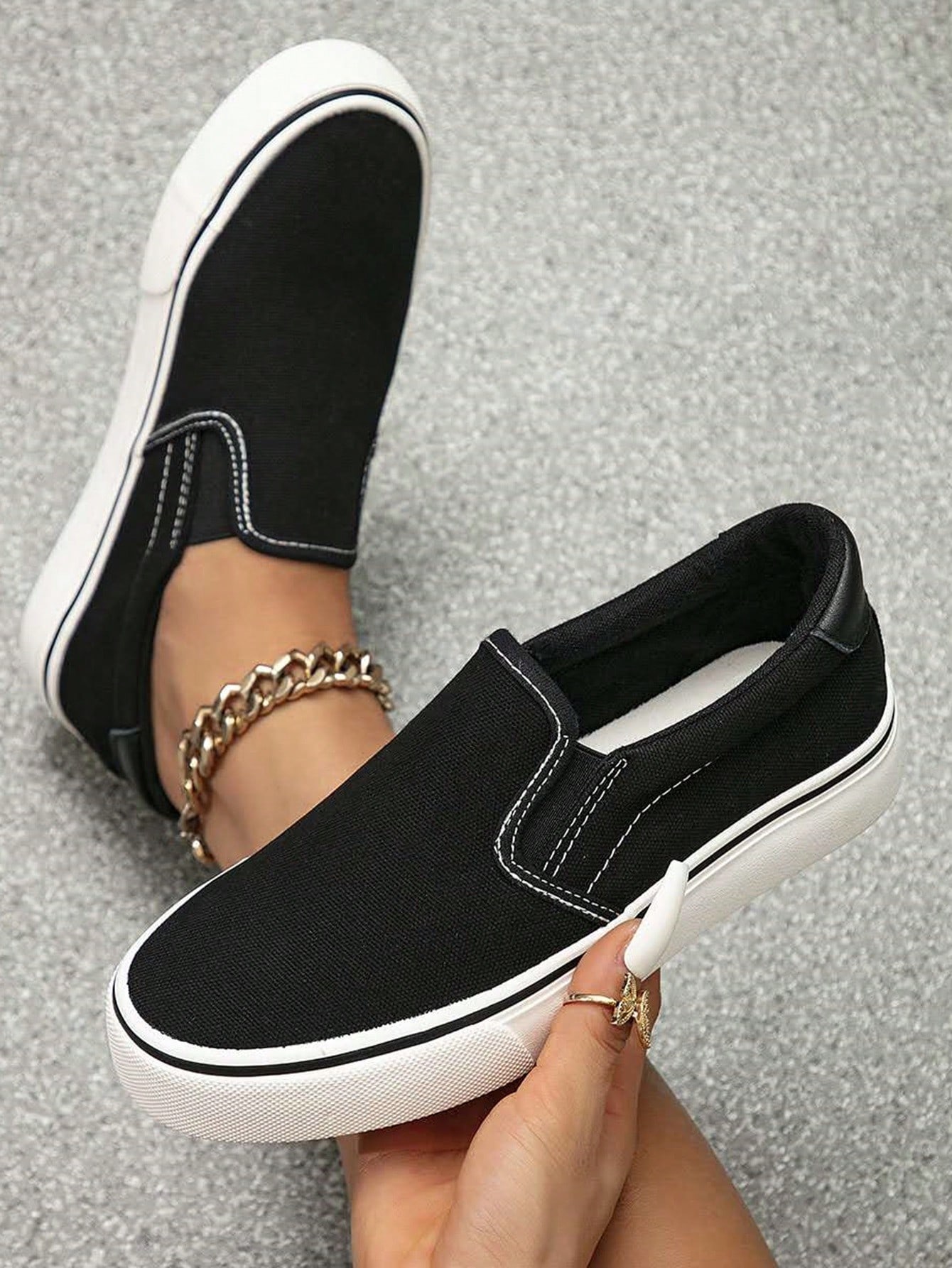 In Black and White Women Flats