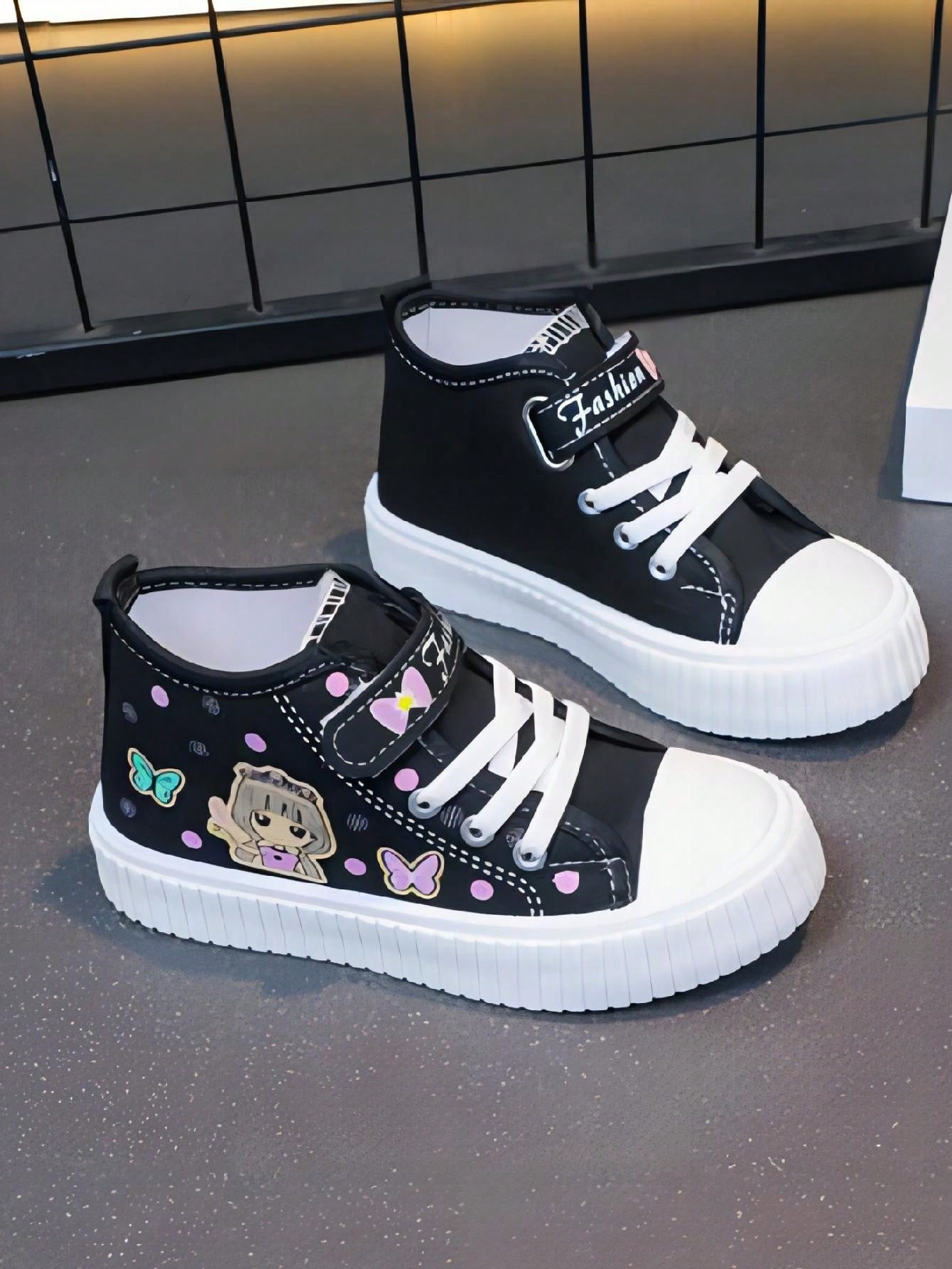 Kids Sneakers