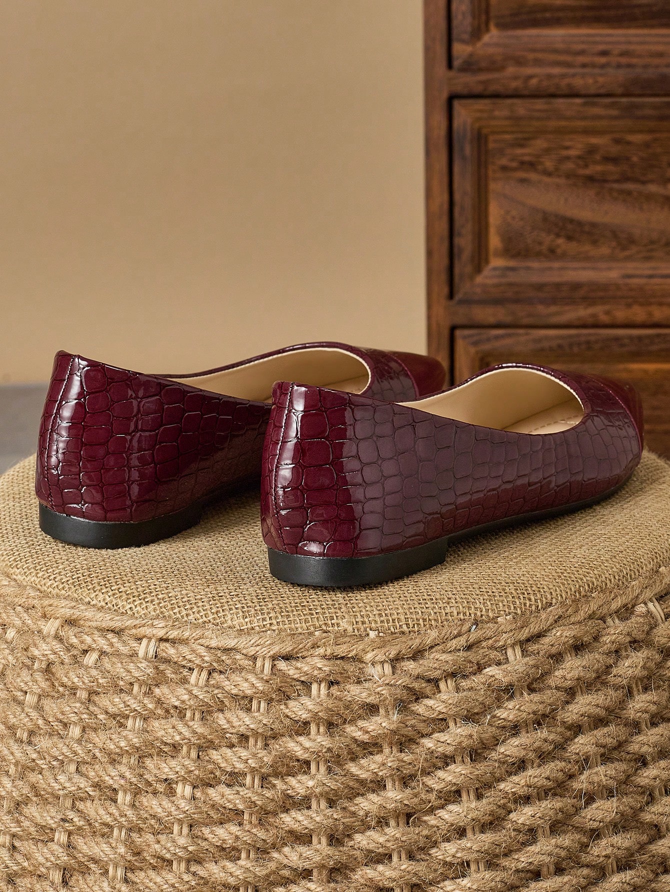 In Burgundy Women Flats