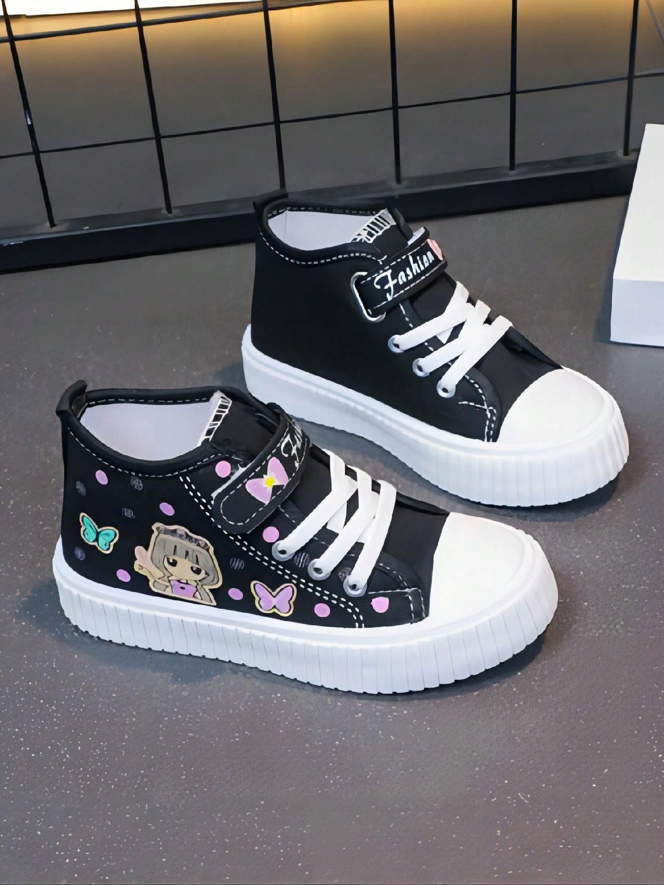 Kids Sneakers