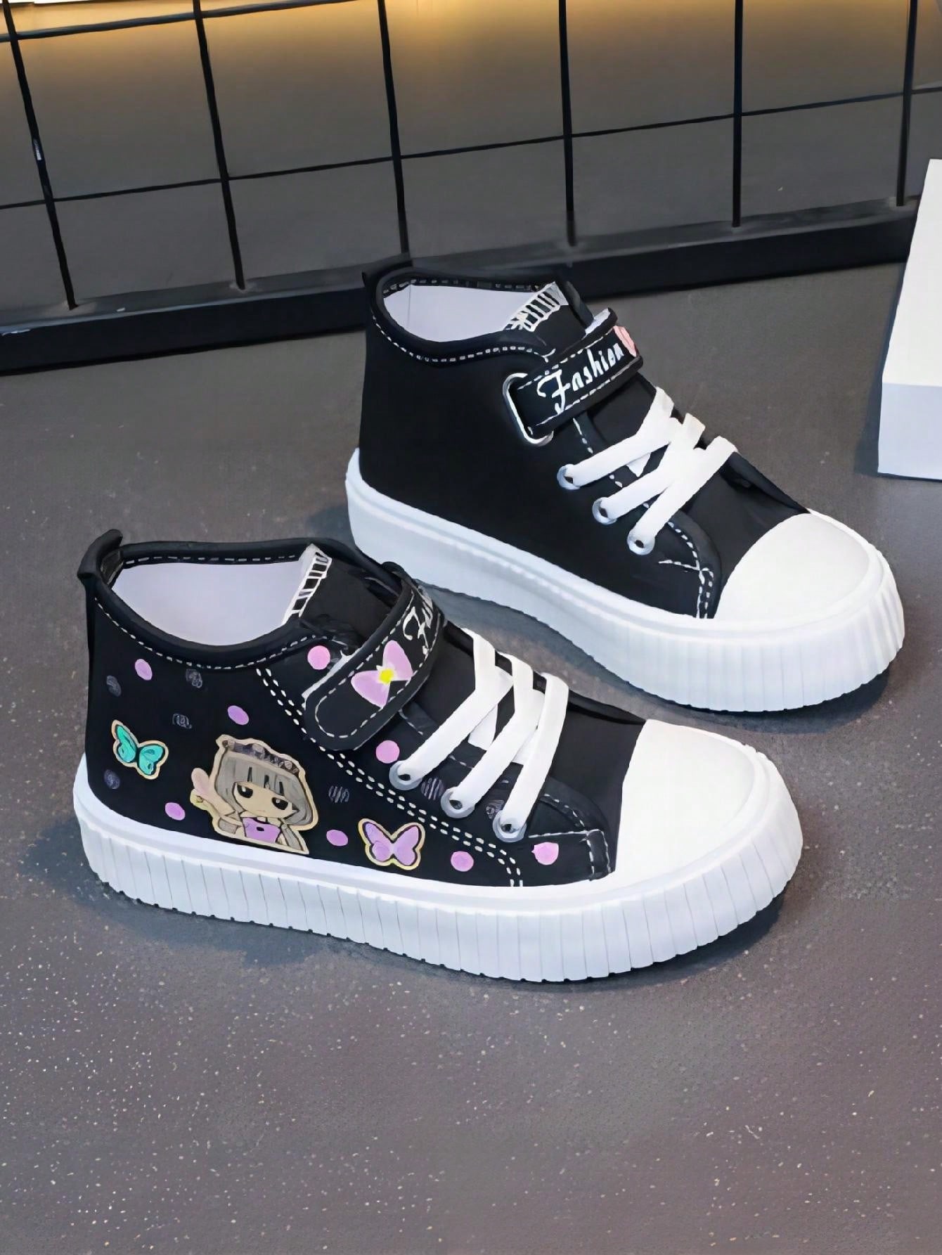 Kids Sneakers