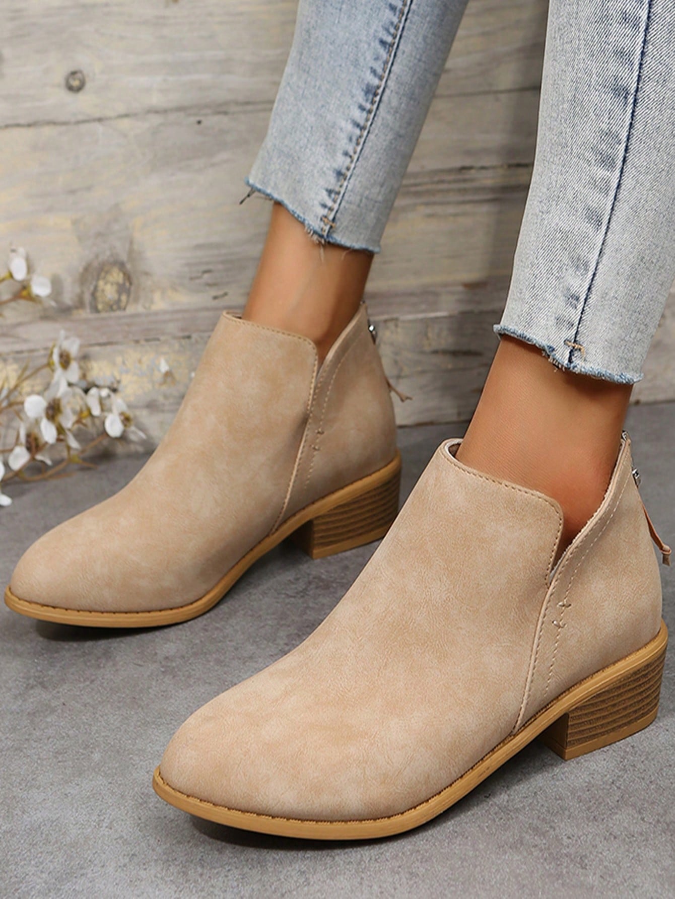 In Khaki Women Ankle Boots & Booties