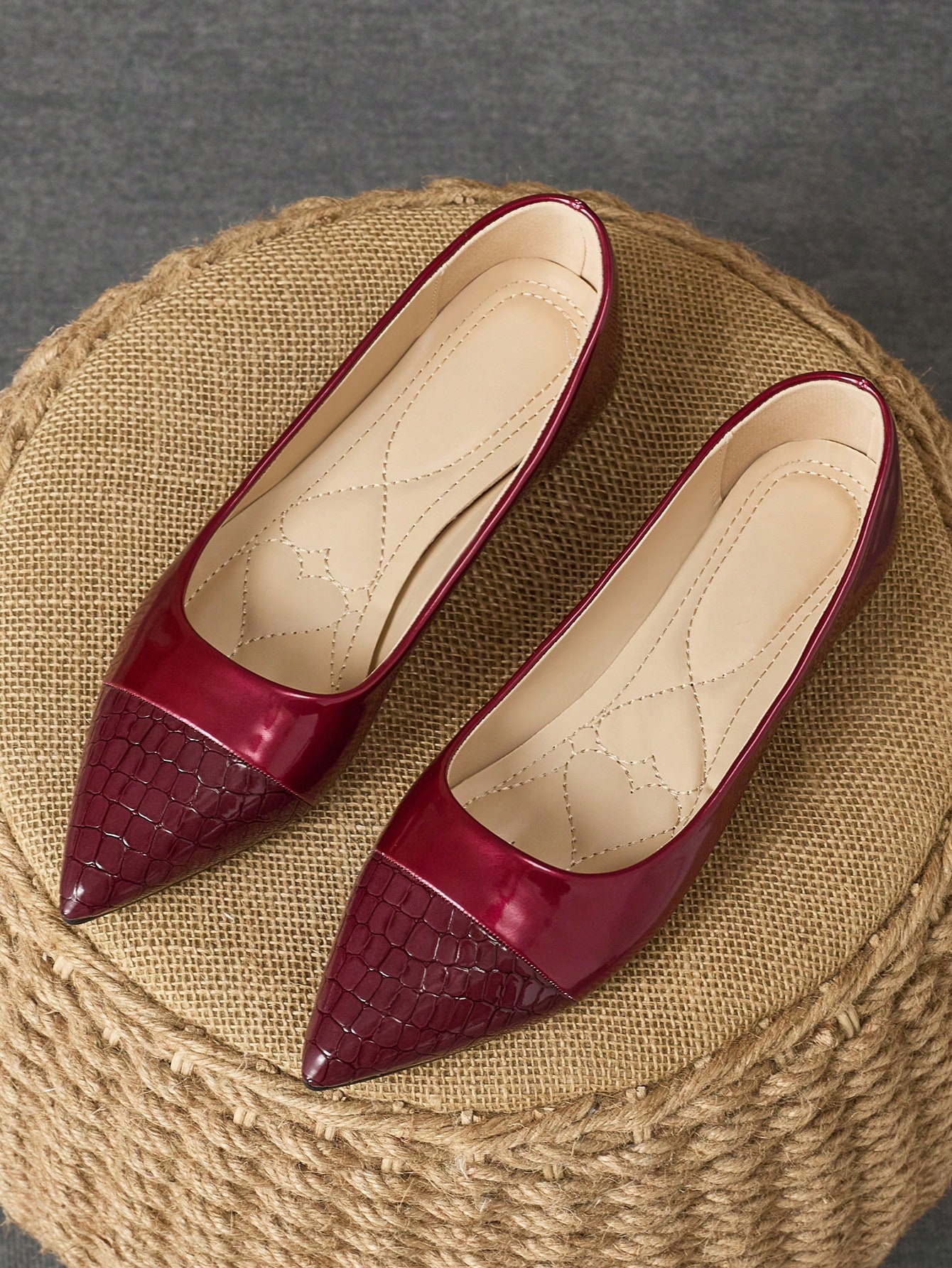 In Burgundy Women Flats