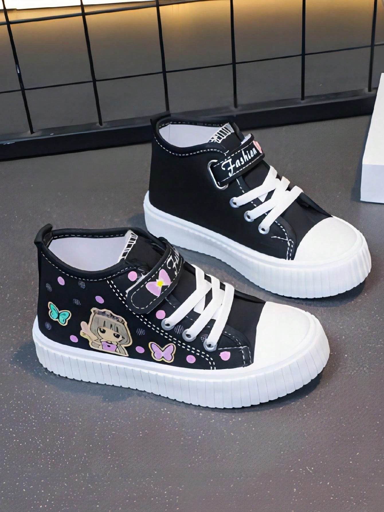 Kids Sneakers