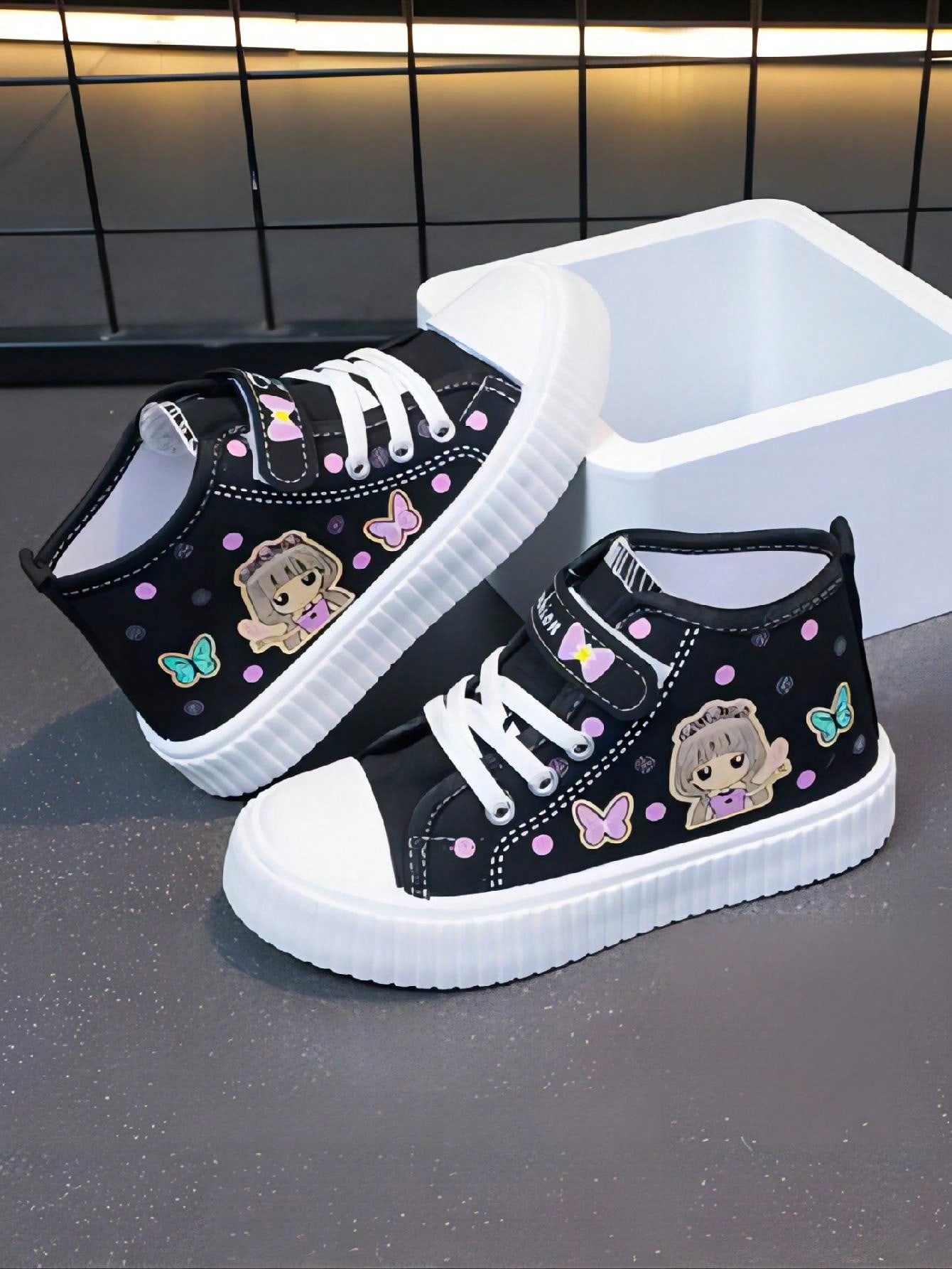 Kids Sneakers