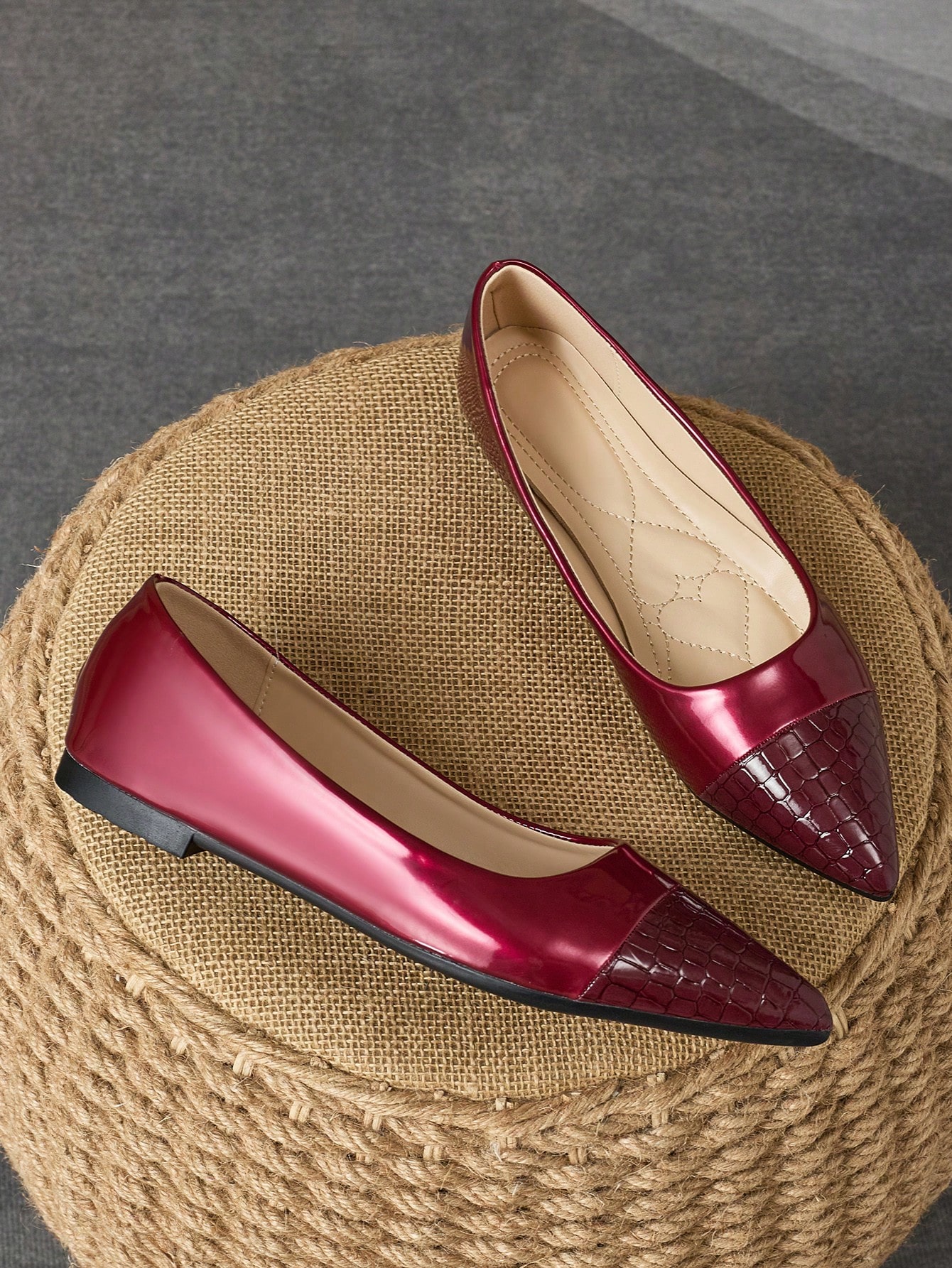 In Burgundy Women Flats