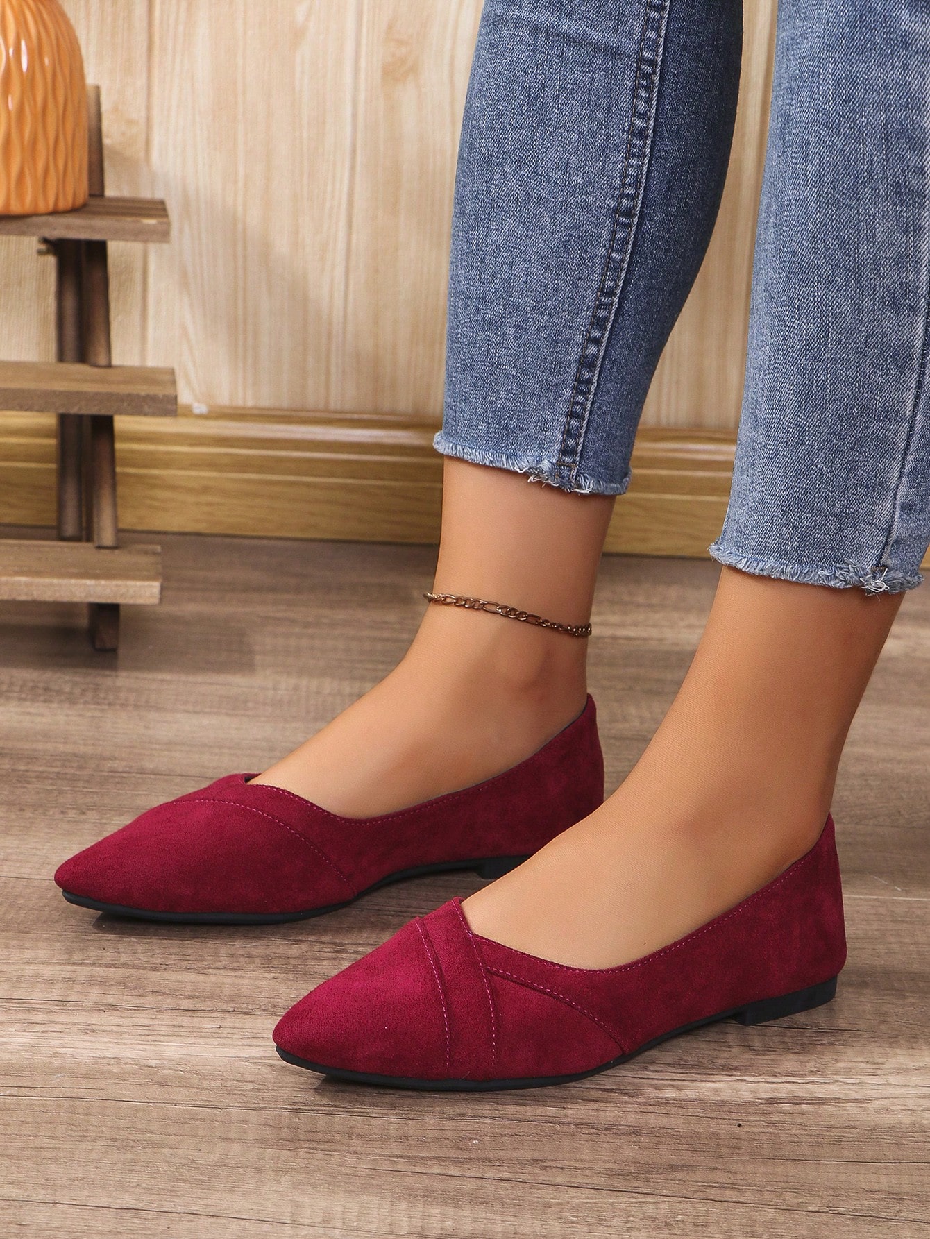 In Burgundy Women Flats