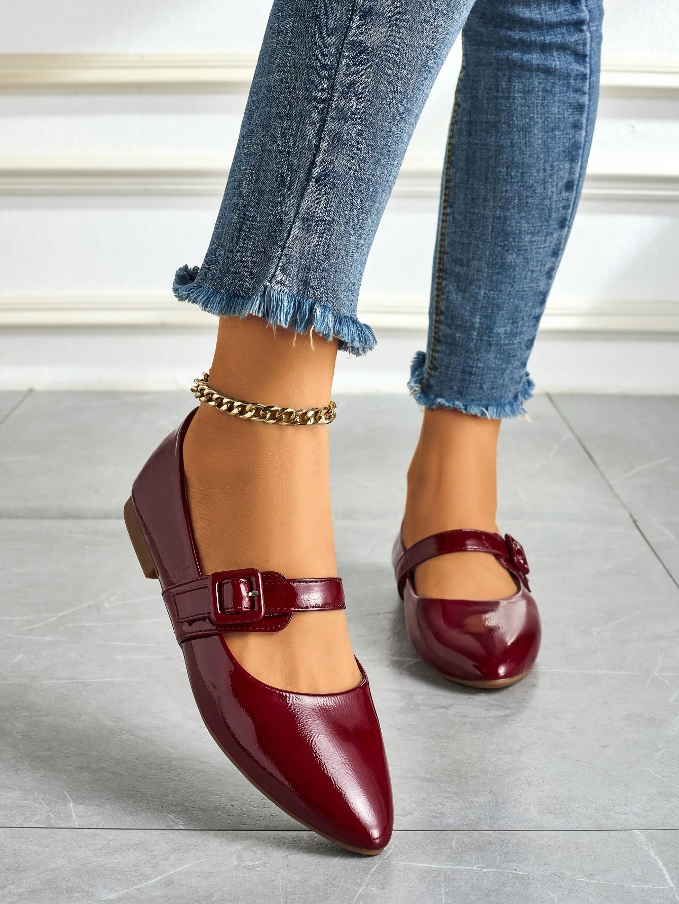 In Burgundy Women Flats