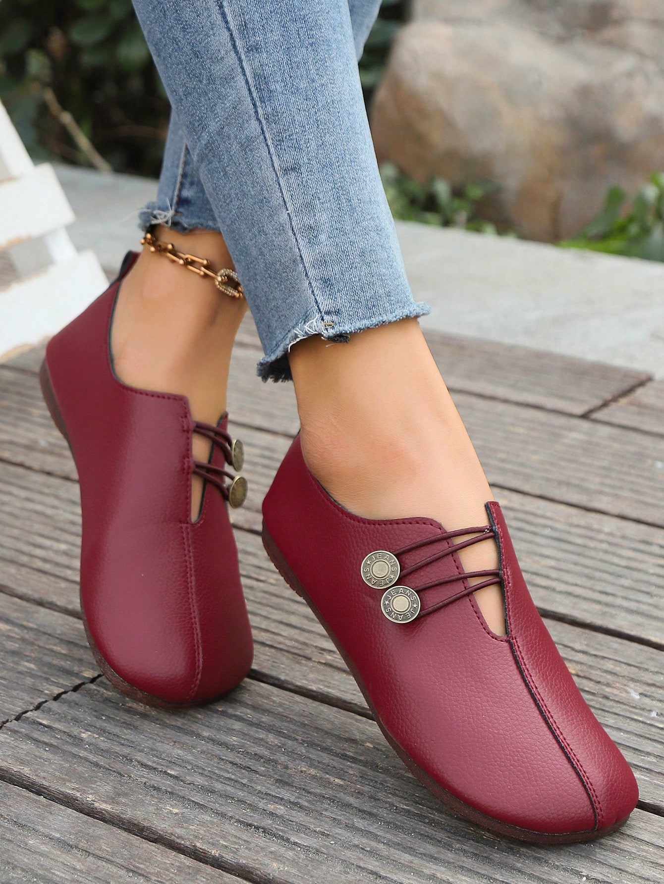 In Burgundy Women Flats