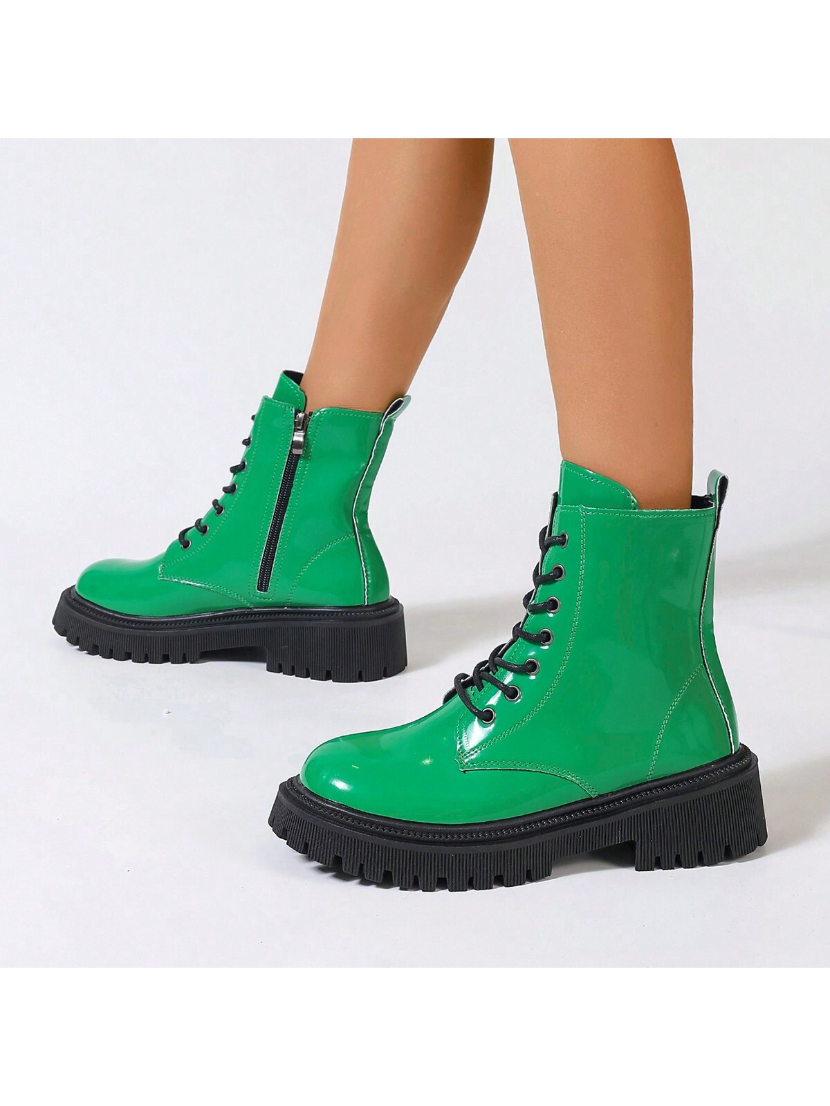 In Green Women Fashion Boots