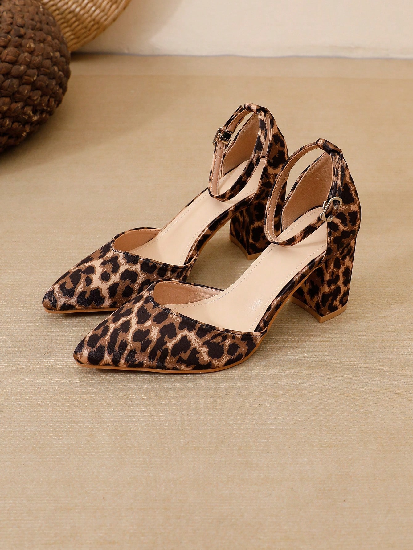 In Coffee Brown Women Pumps