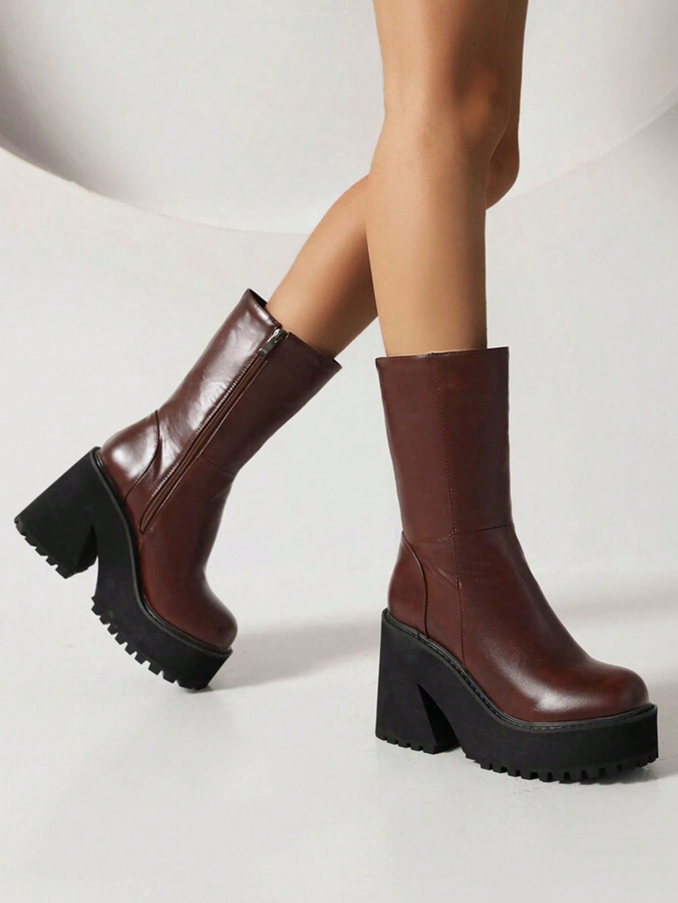 In Brown Women Mid-Calf Boots