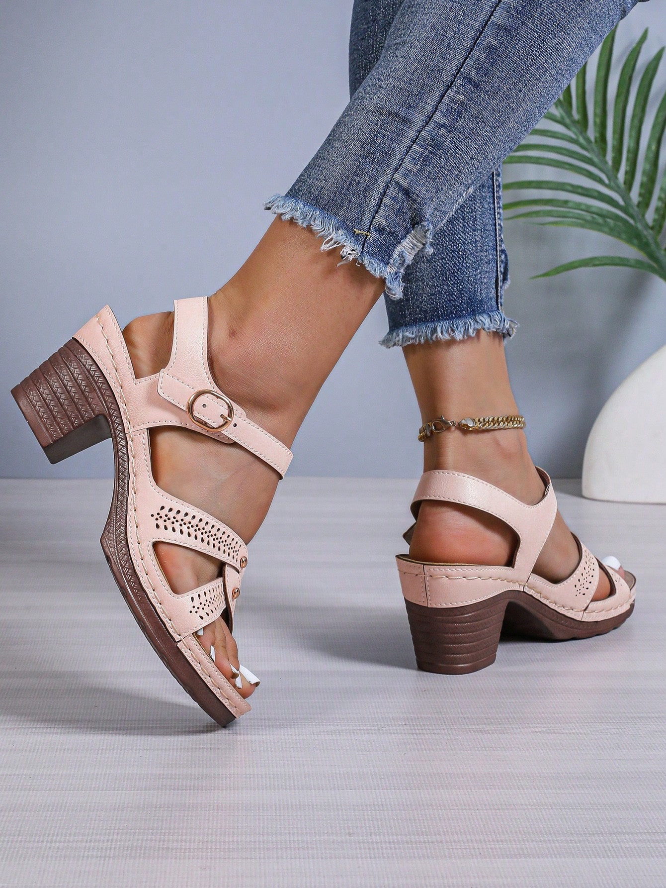 In Baby Pink Women Heeled Sandals