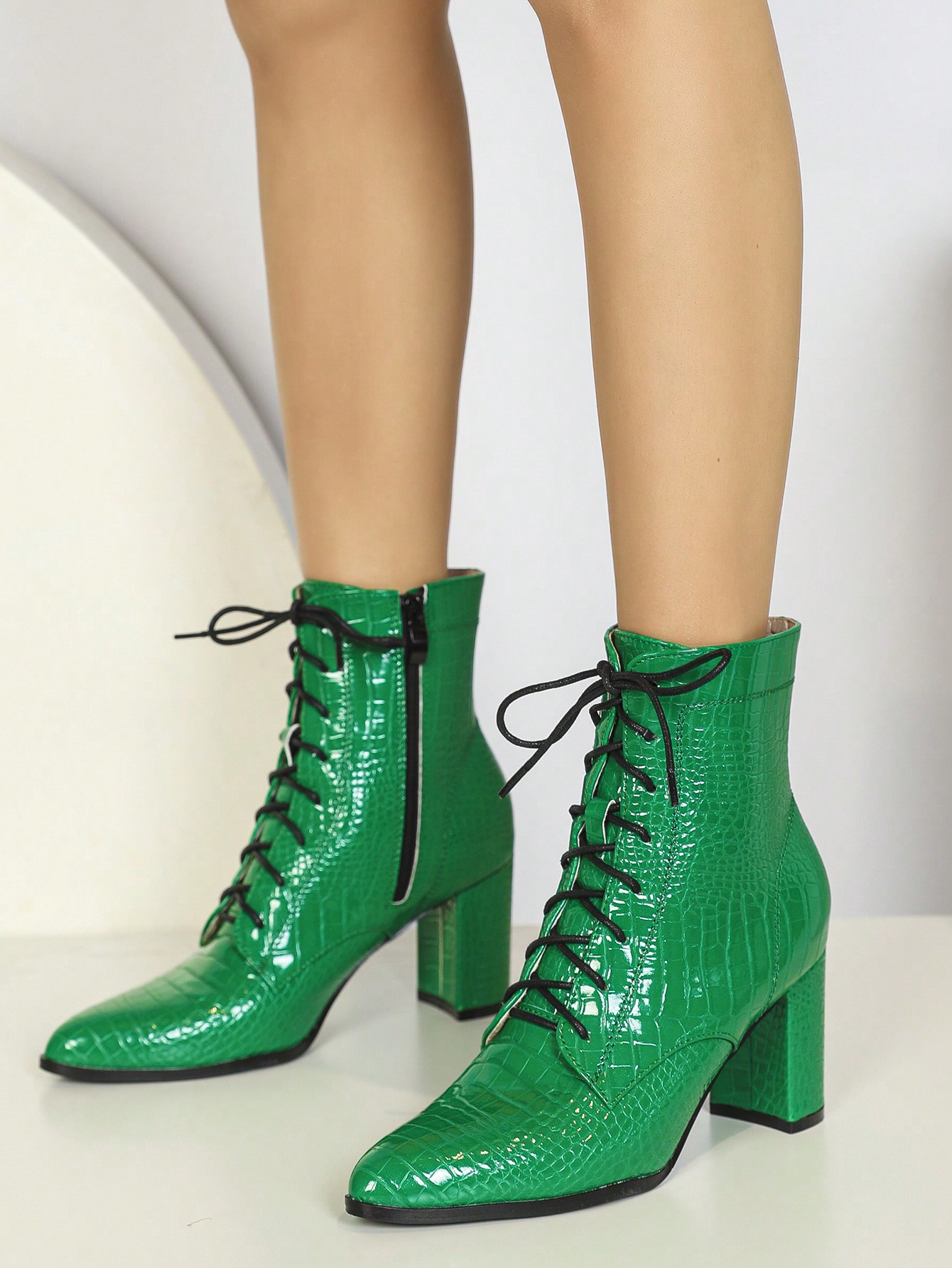 In Green Women Fashion Boots