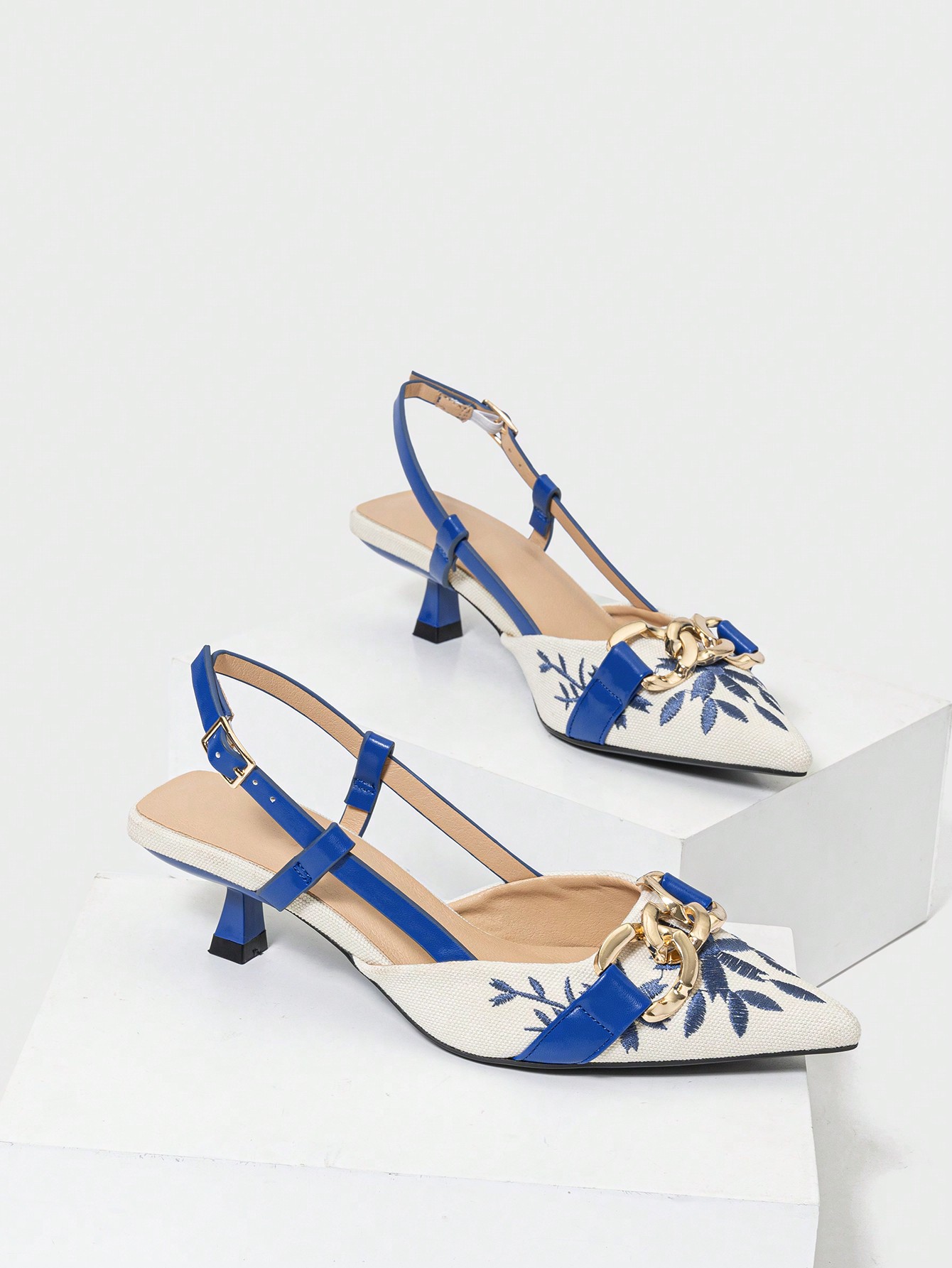 In Blue Women Pumps