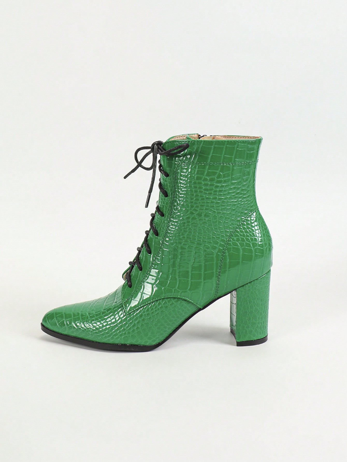 In Green Women Fashion Boots