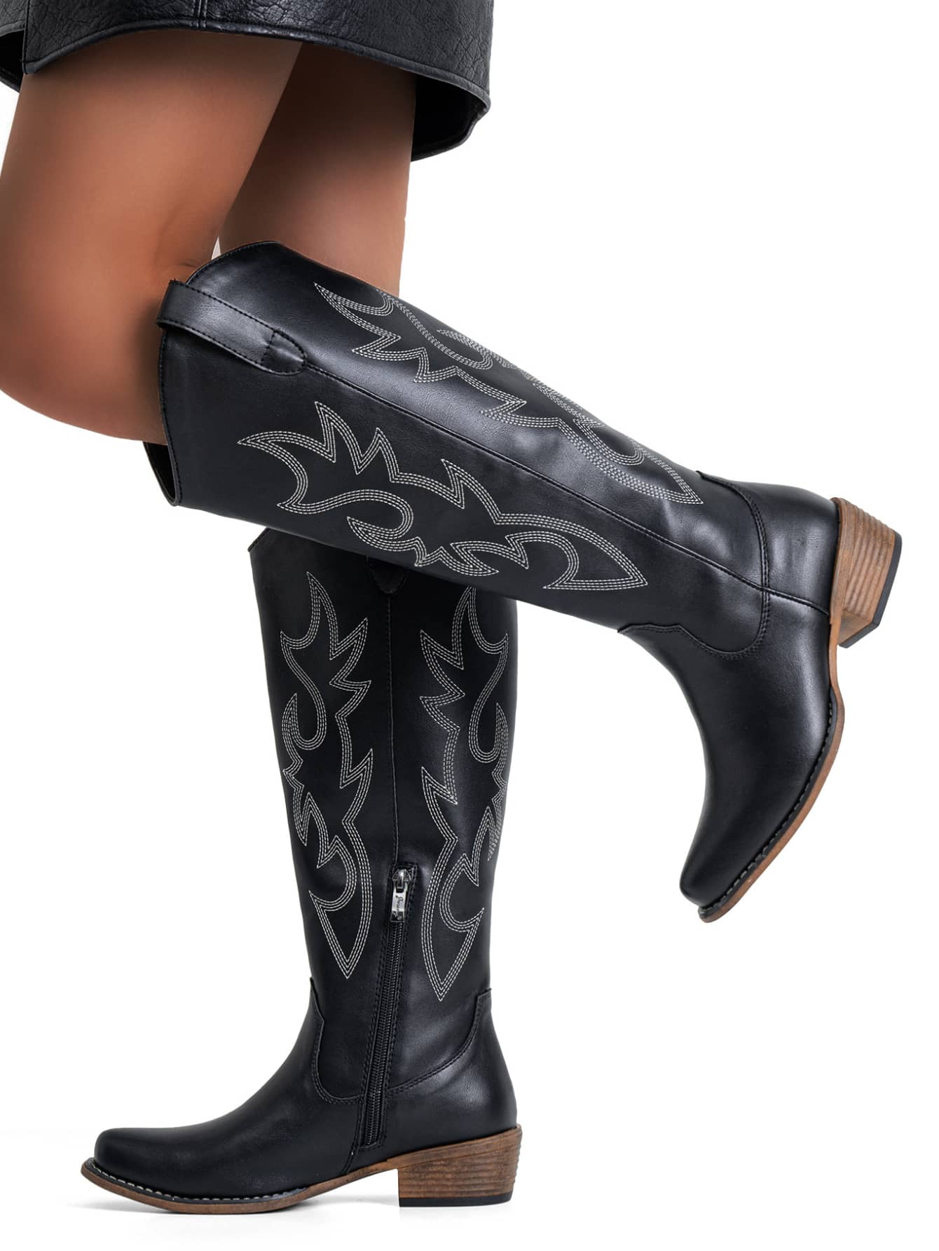 In Black Women Knee-High Boots