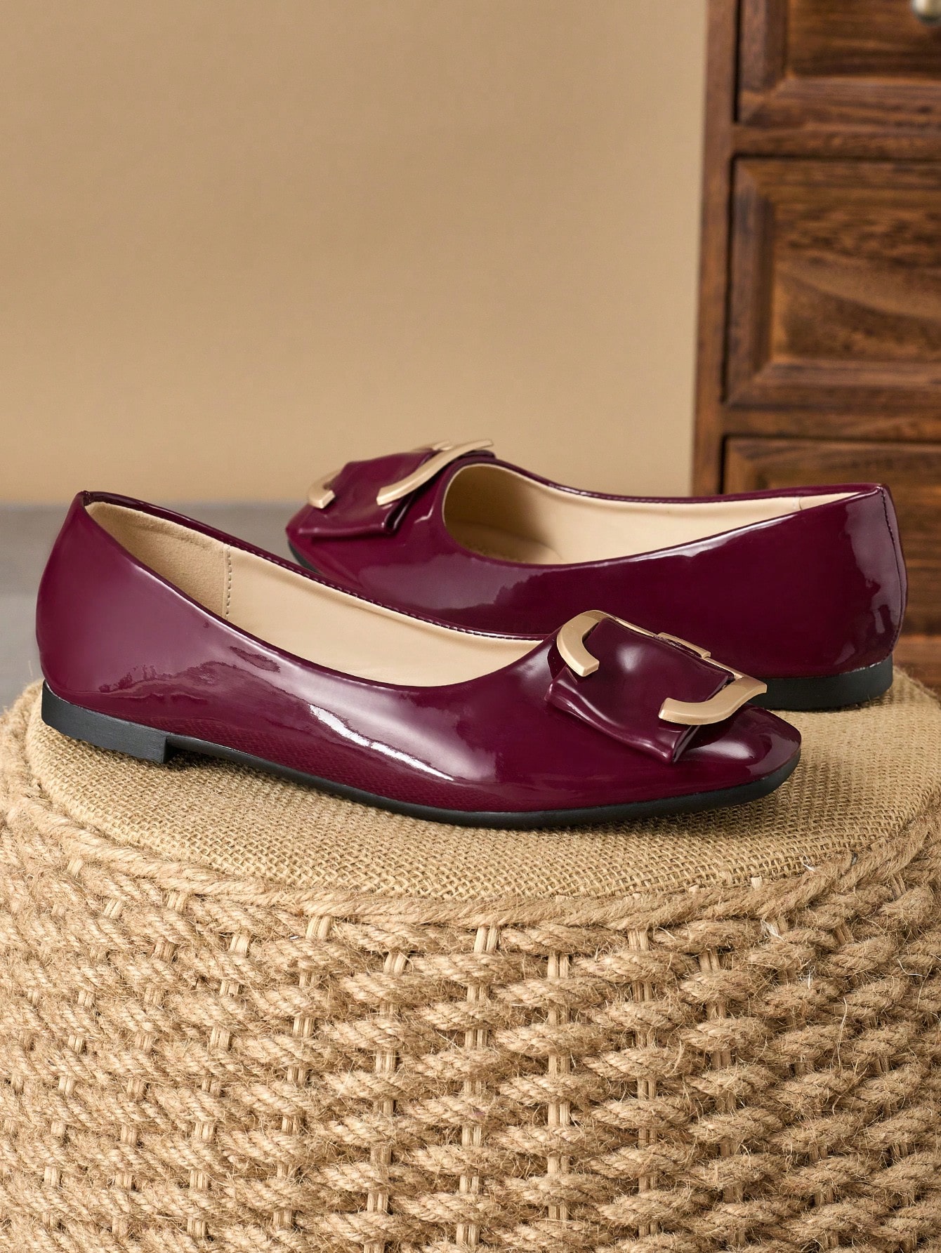 In Burgundy Women Flats