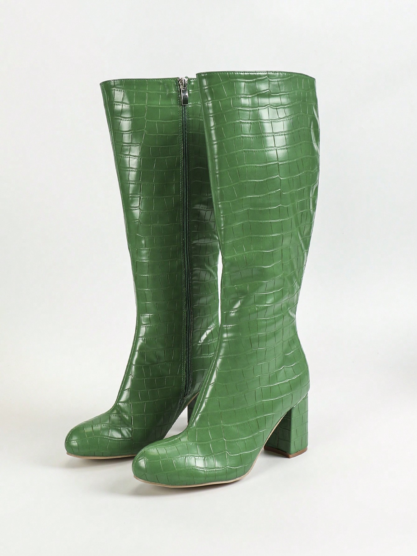 In Green Women Fashion Boots