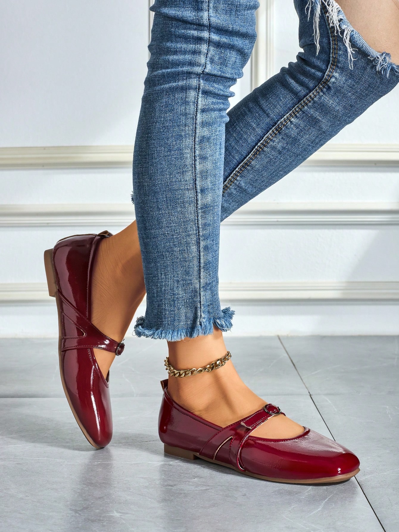 In Burgundy Women Flats