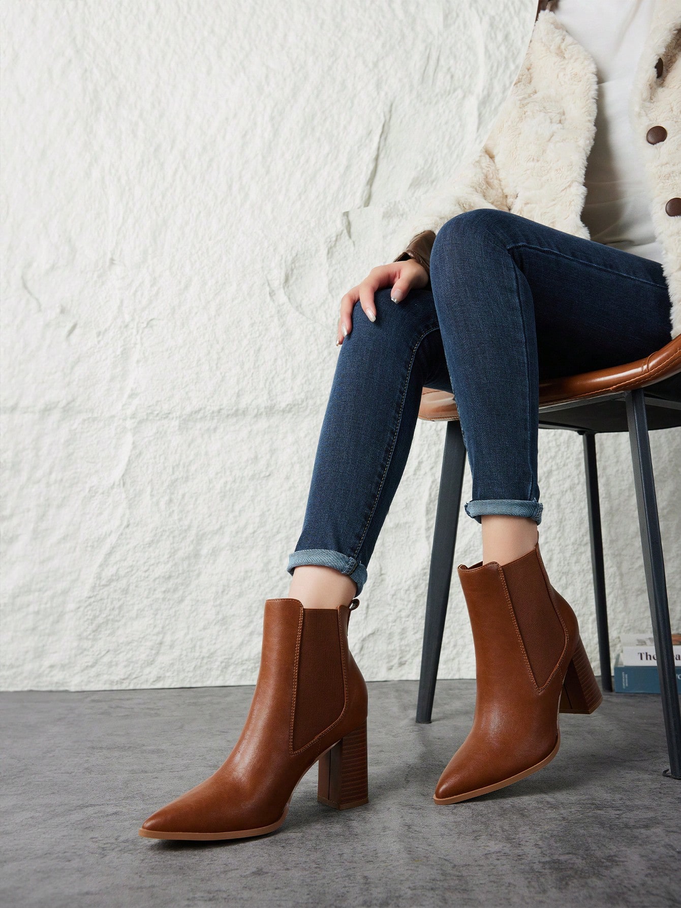 In Brown Women Ankle Boots & Booties