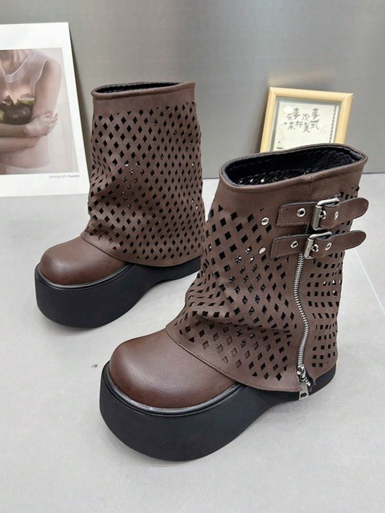 In Brown Women Mid-Calf Boots