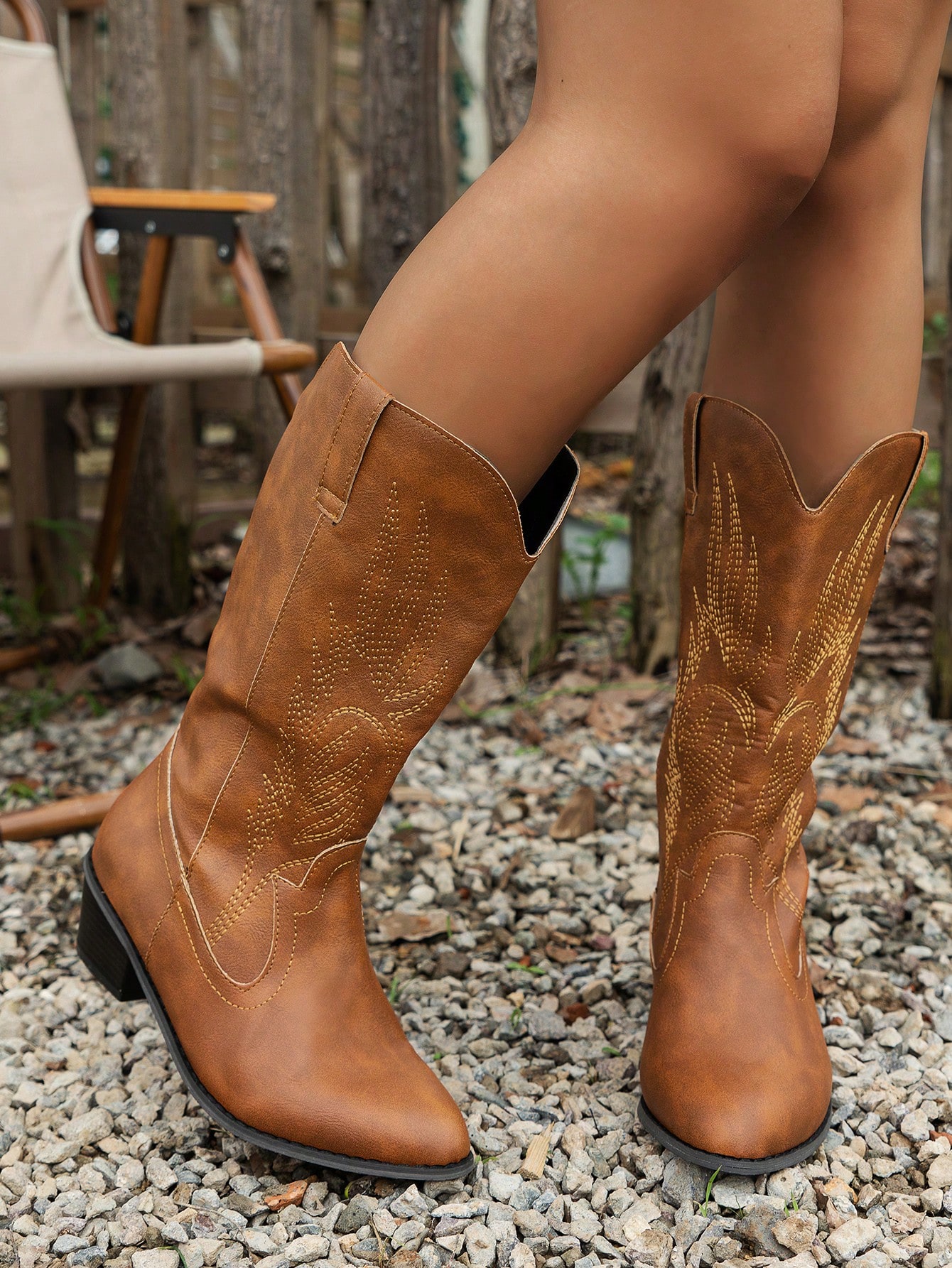 In Brown Women Mid-Calf Boots