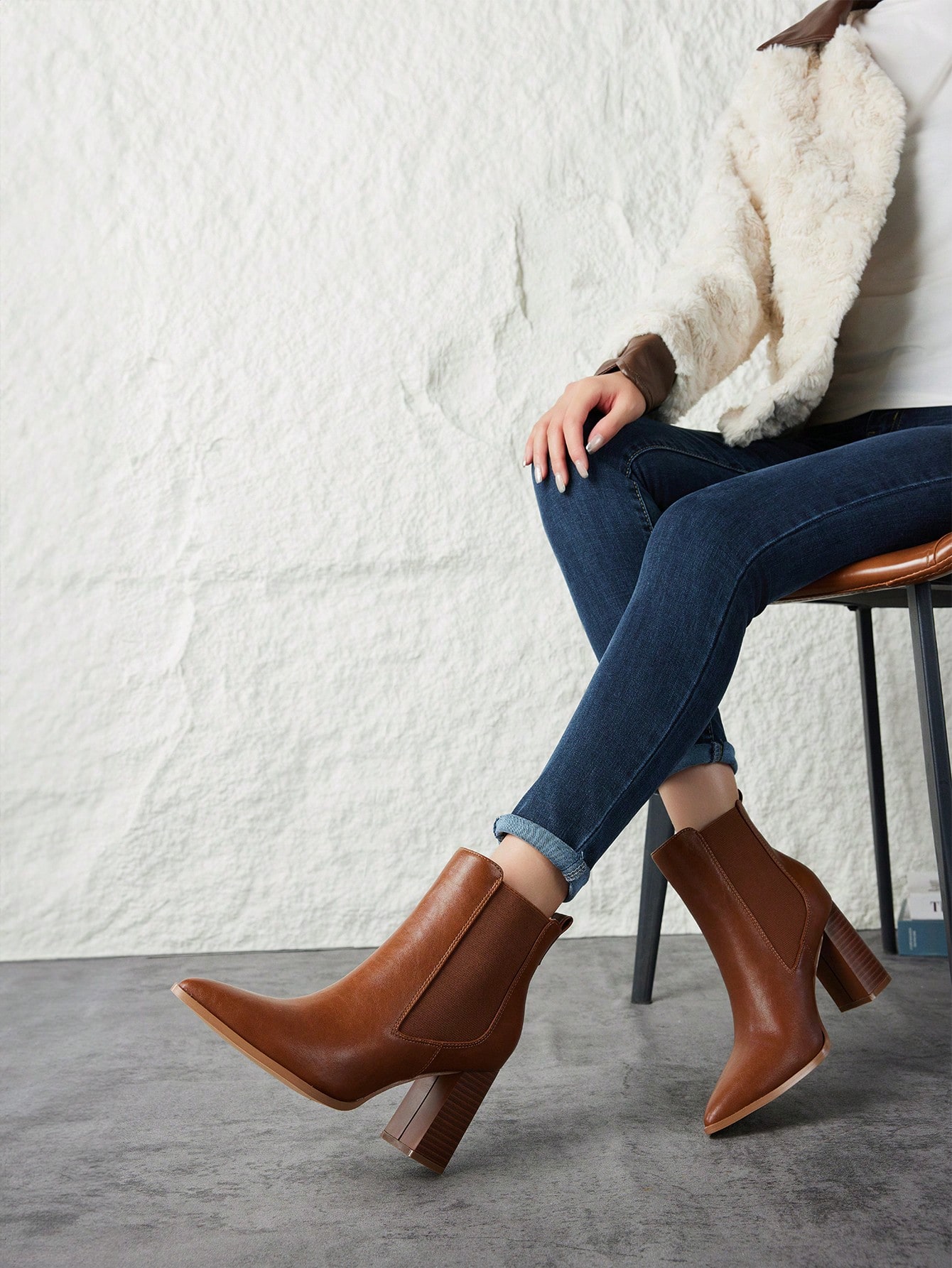 In Brown Women Ankle Boots & Booties