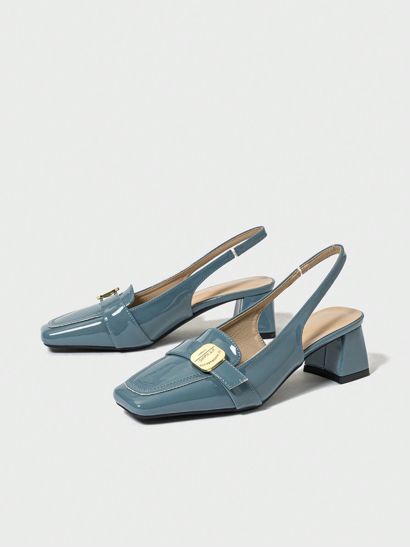 In Blue Women Pumps