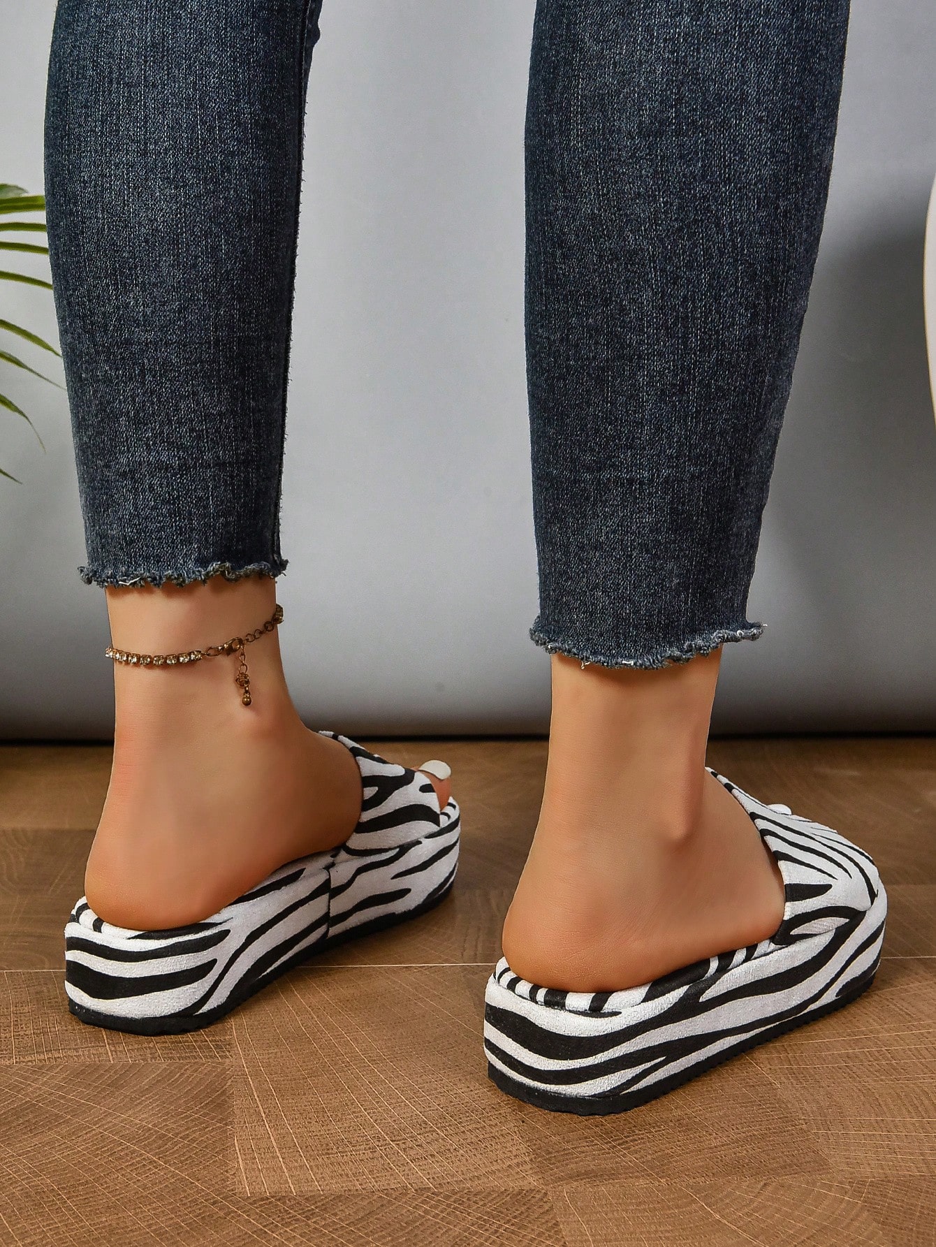 In Black and White Women Sandals