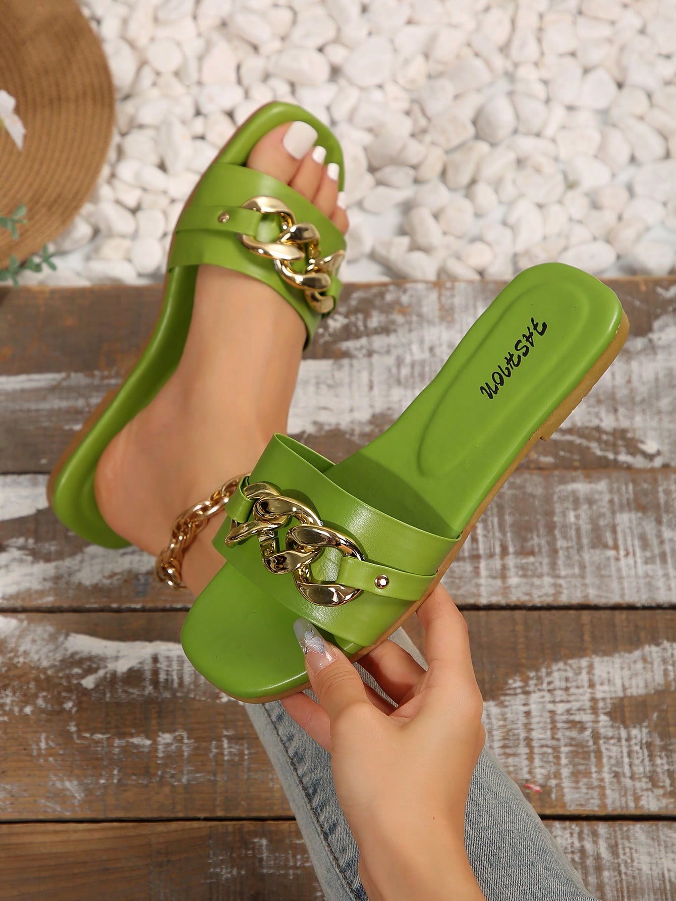 In Green Women Flat Sandals