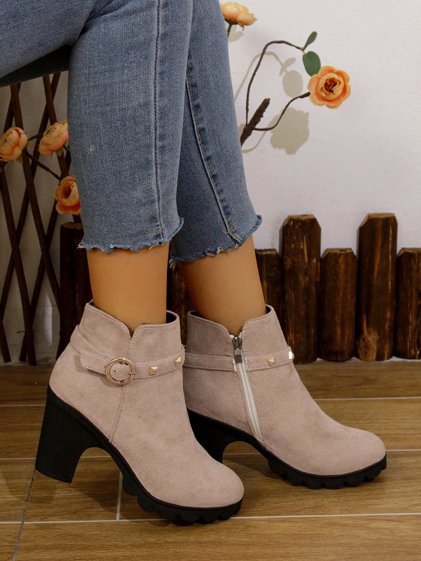 In Khaki Women Ankle Boots & Booties