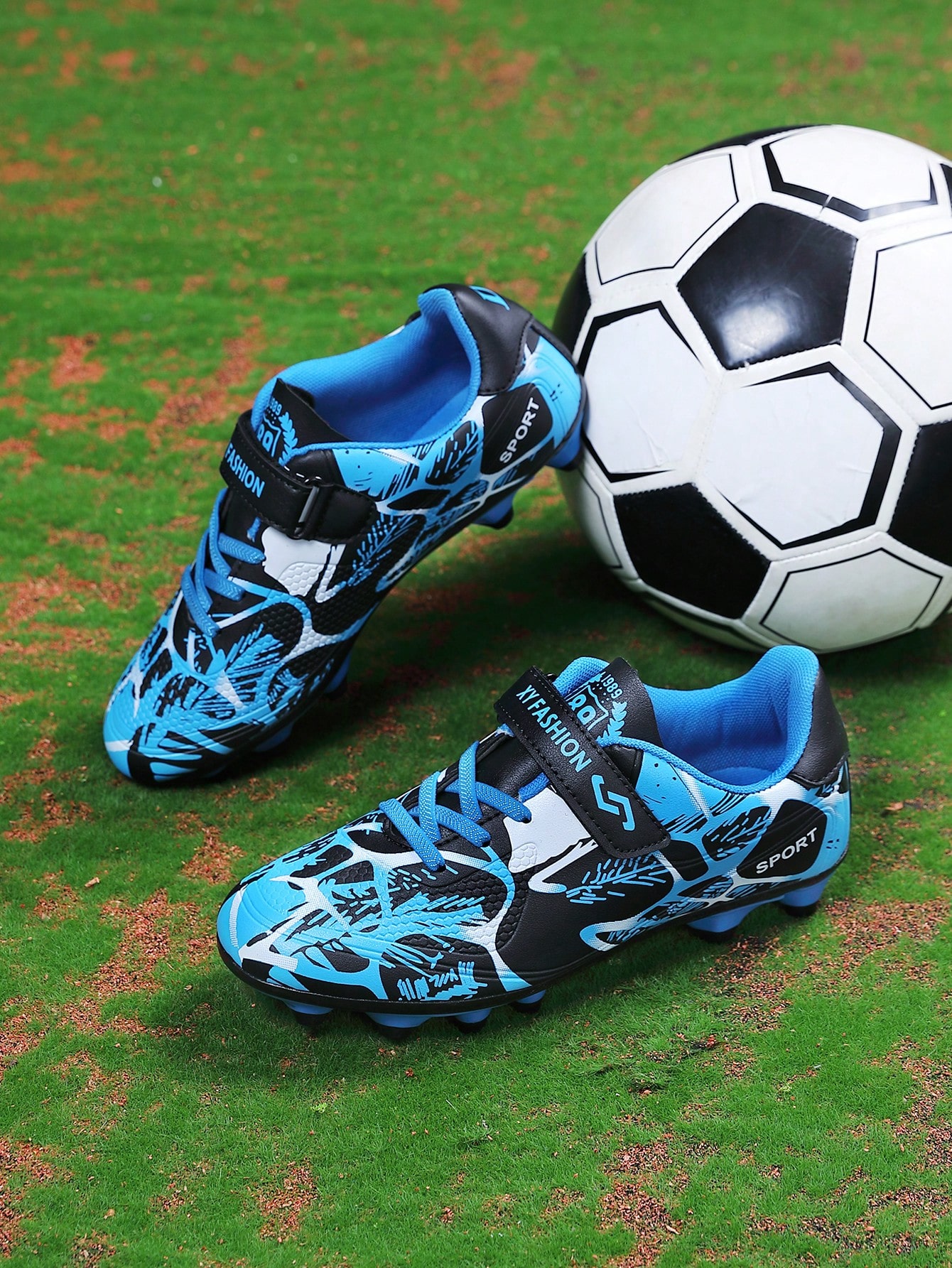 Kids Soccer Shoes