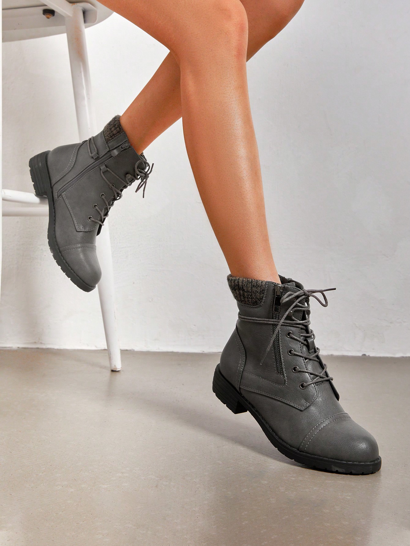 In Grey Women Ankle Boots & Booties