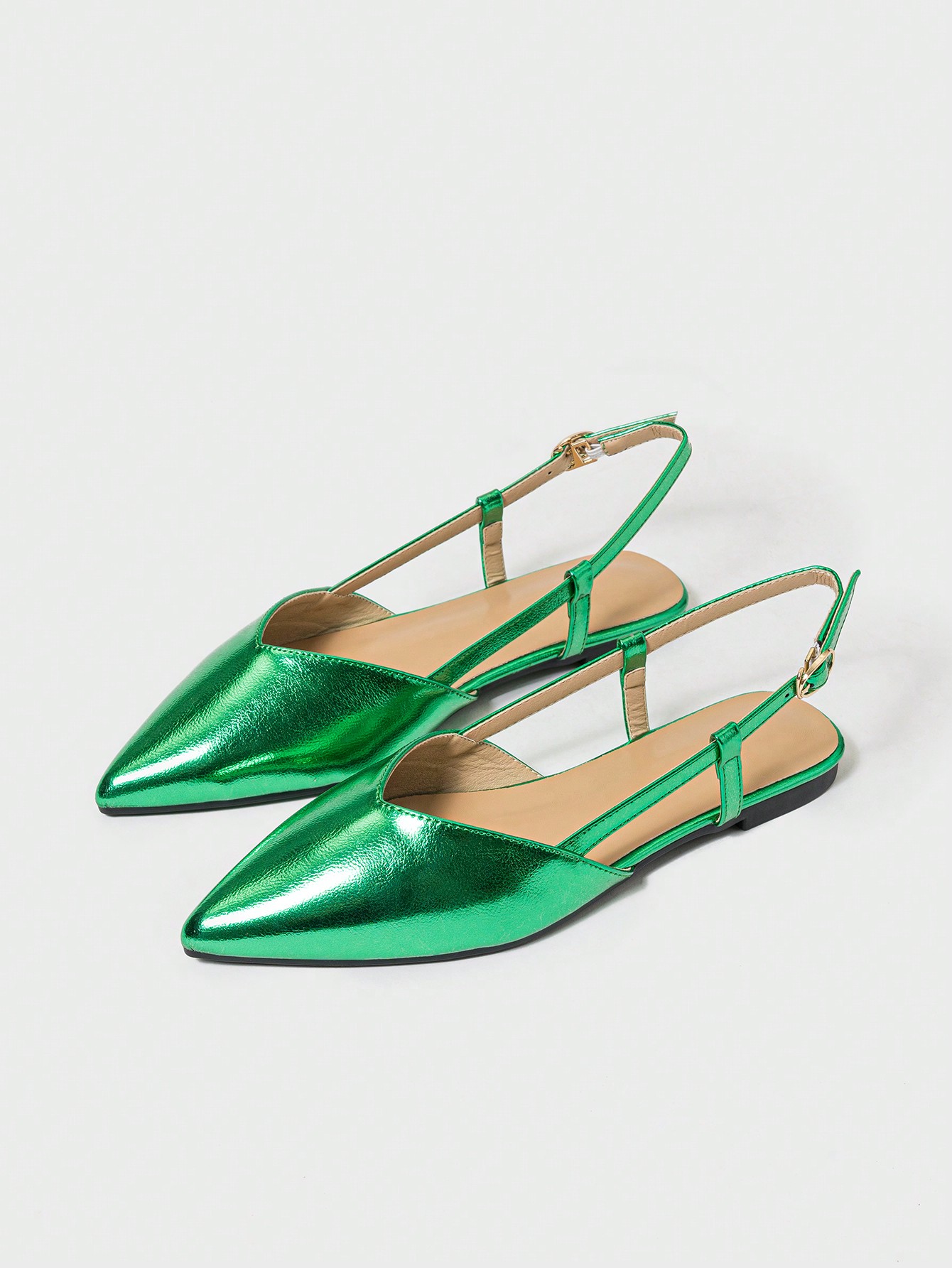 In Green Women Flats