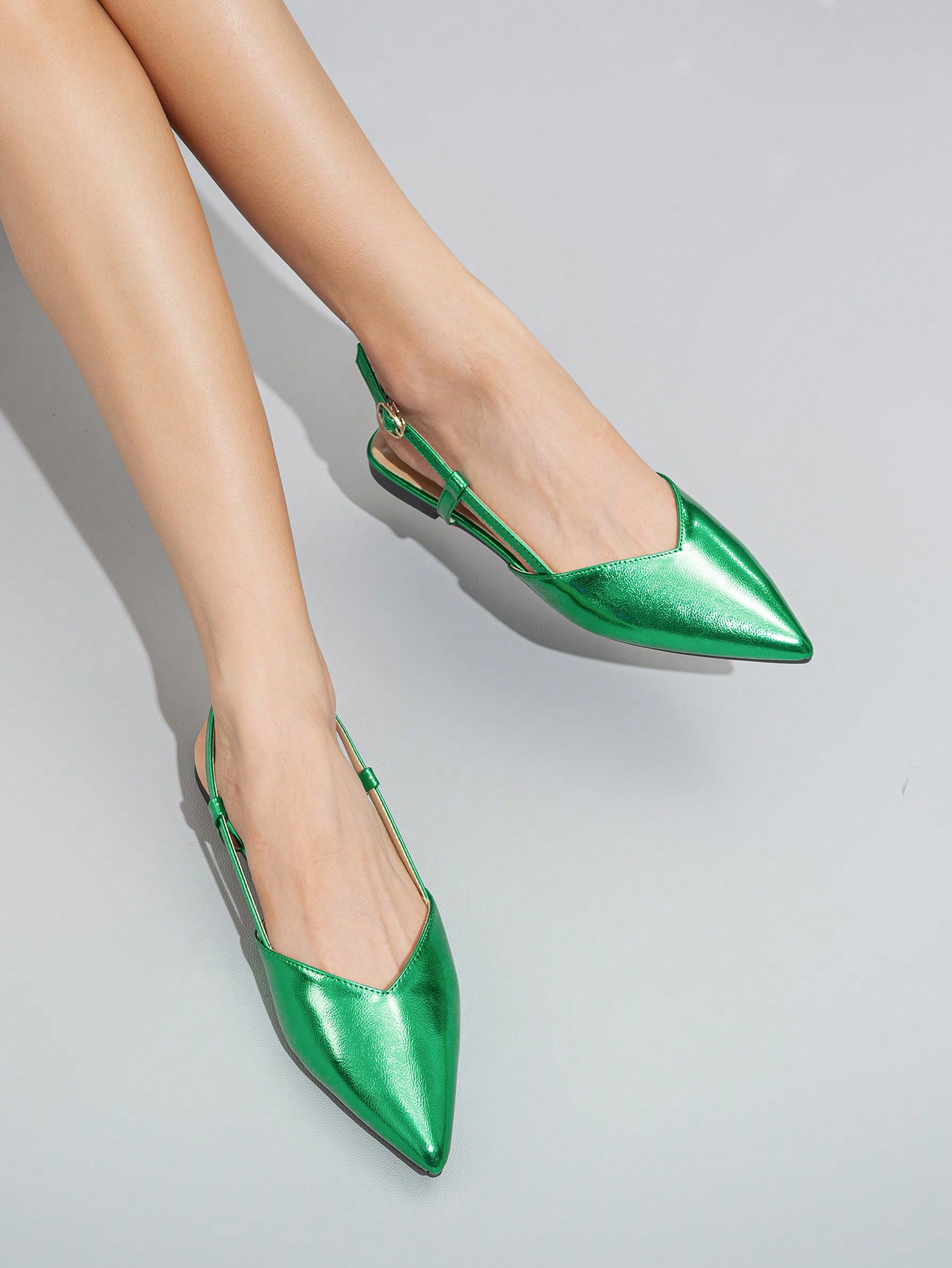 In Green Women Flats