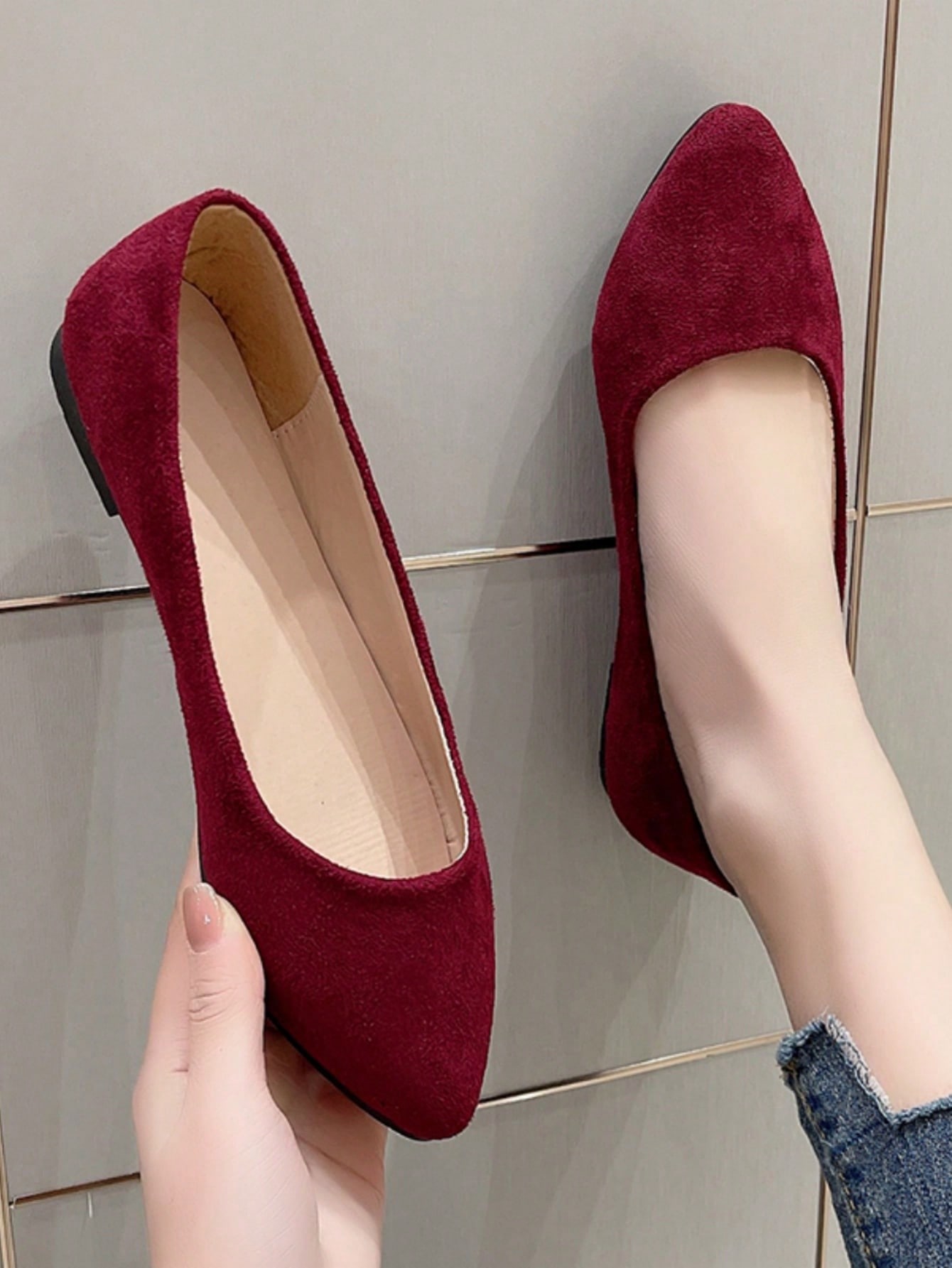 In Burgundy Women Flats