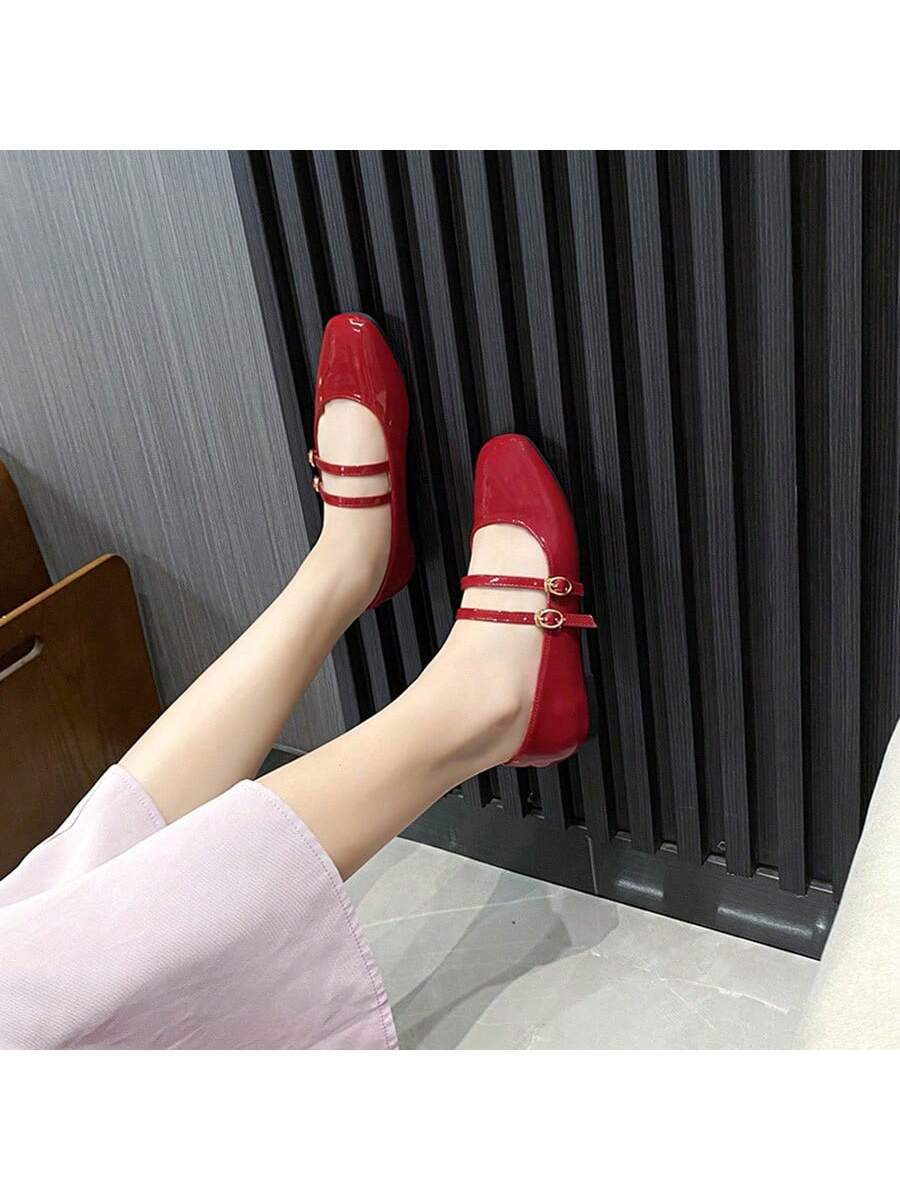 In Red Women Flats