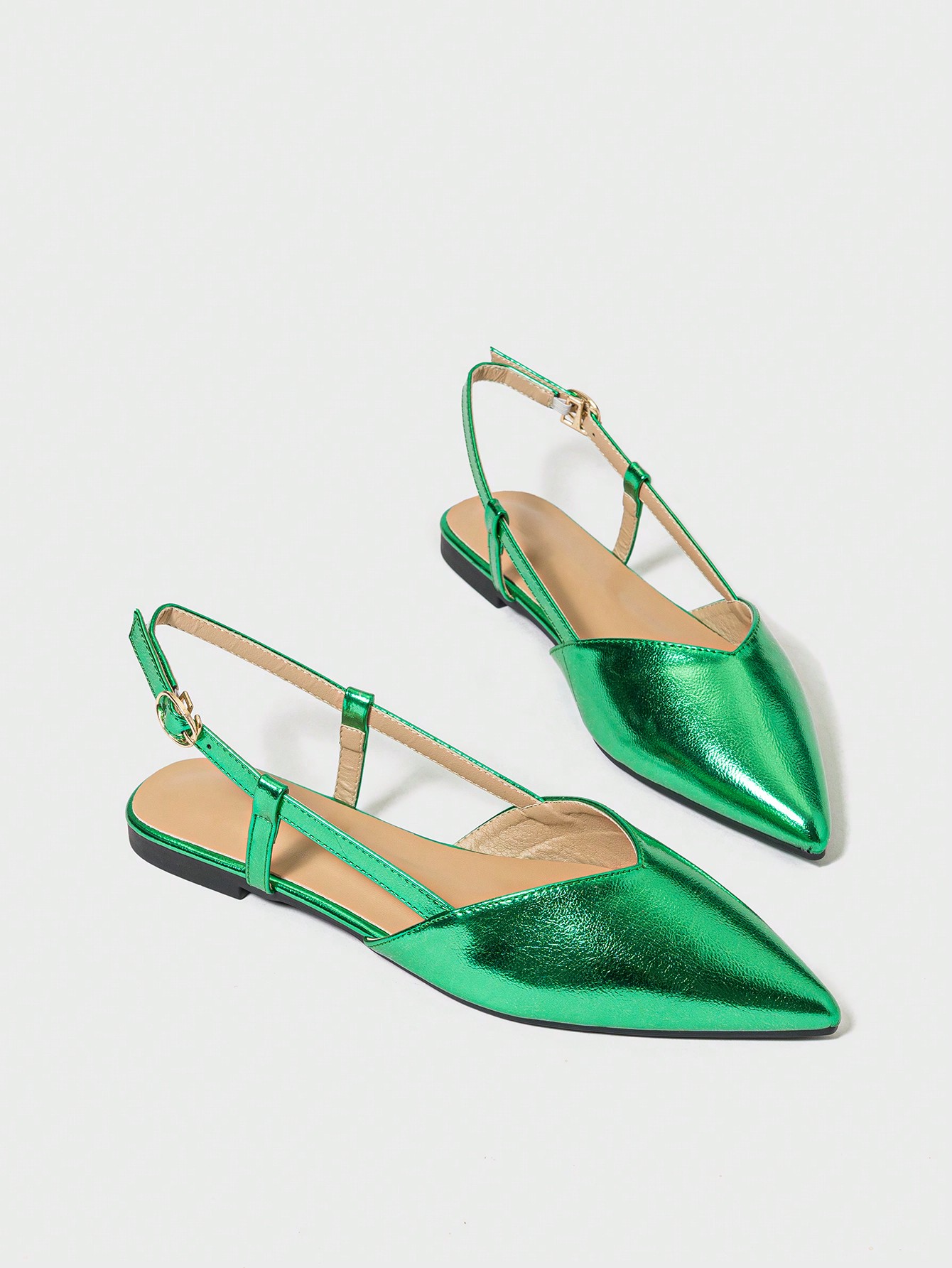 In Green Women Flats