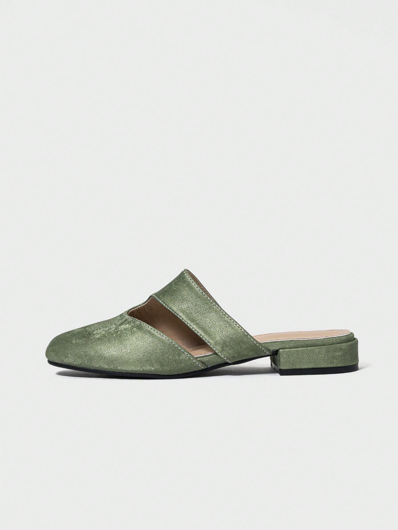 In Green Women Flats