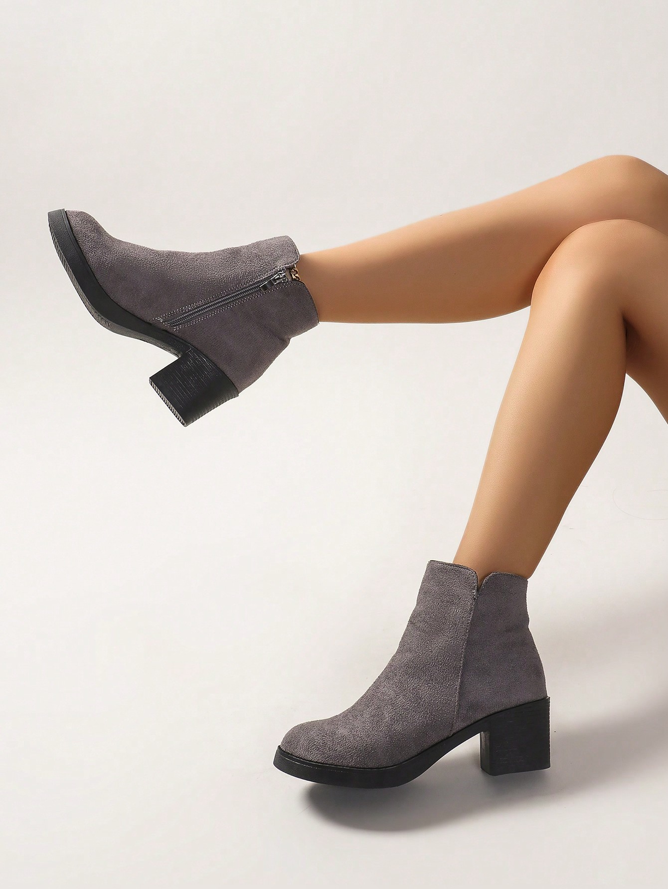 In Grey Women Ankle Boots & Booties