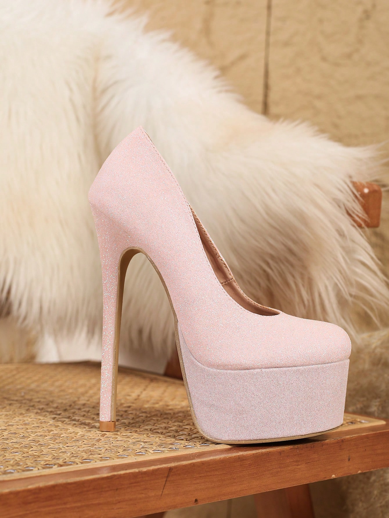 In Pink Women Pumps