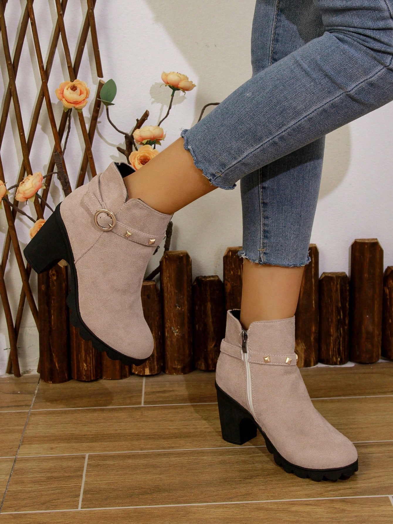 In Khaki Women Ankle Boots & Booties