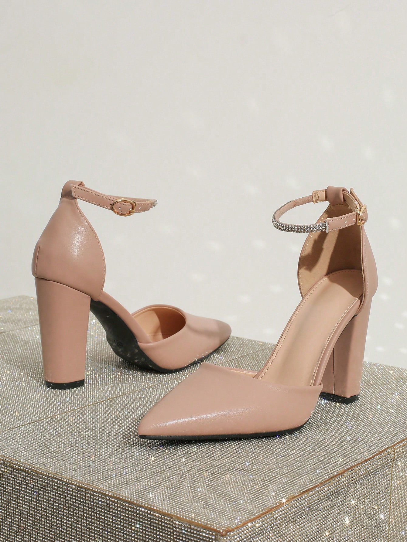 In Dusty Pink Women Pumps