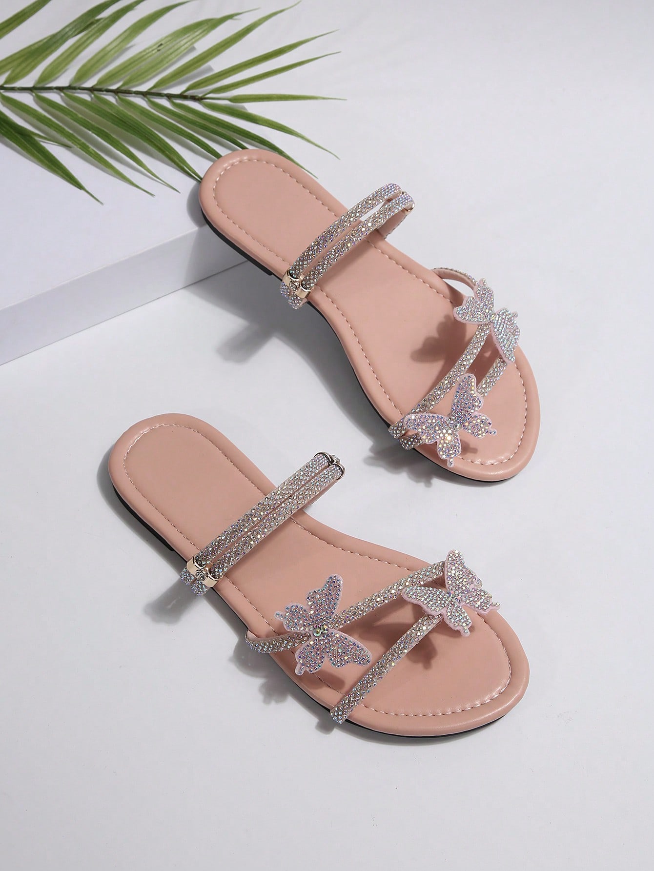 In Baby Pink Women Flat Sandals