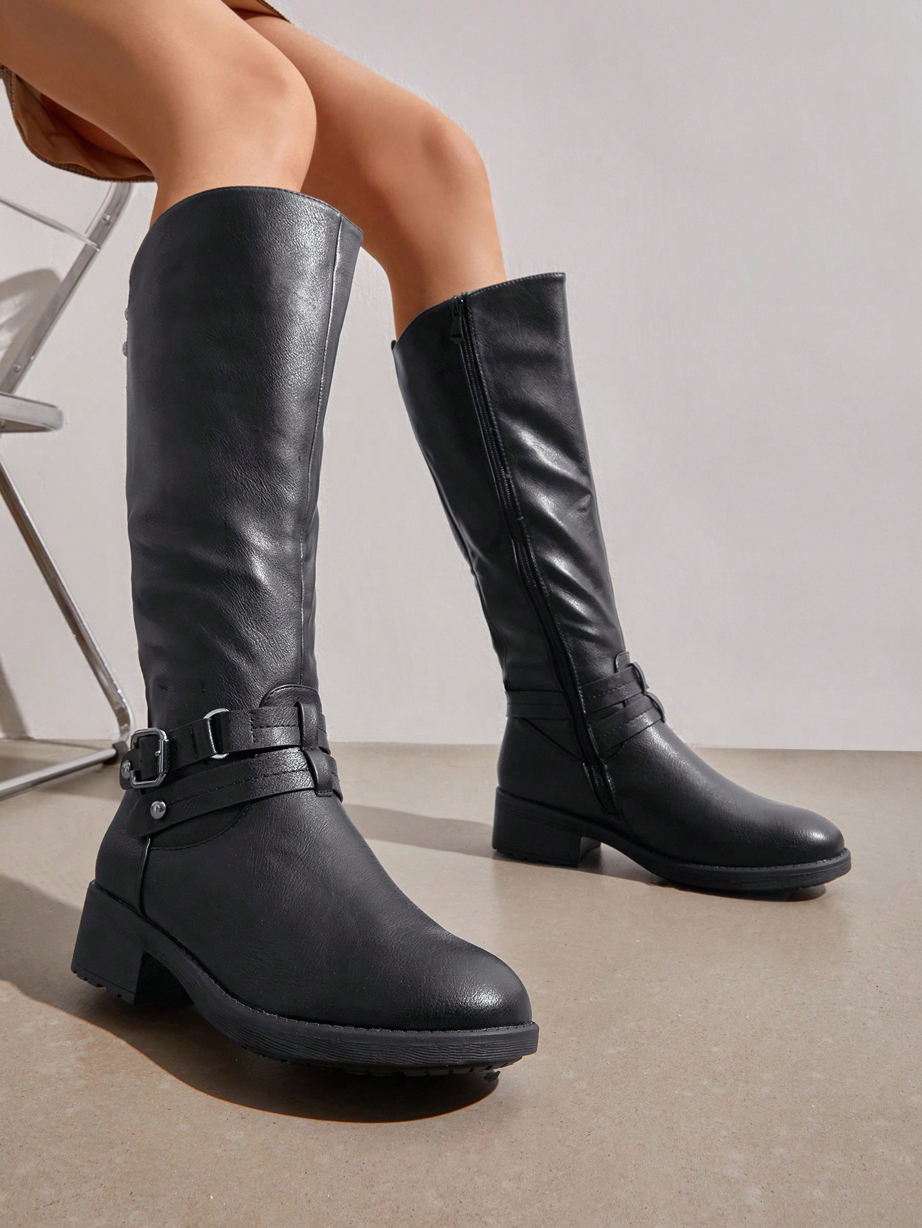 In Black Women Knee-High Boots