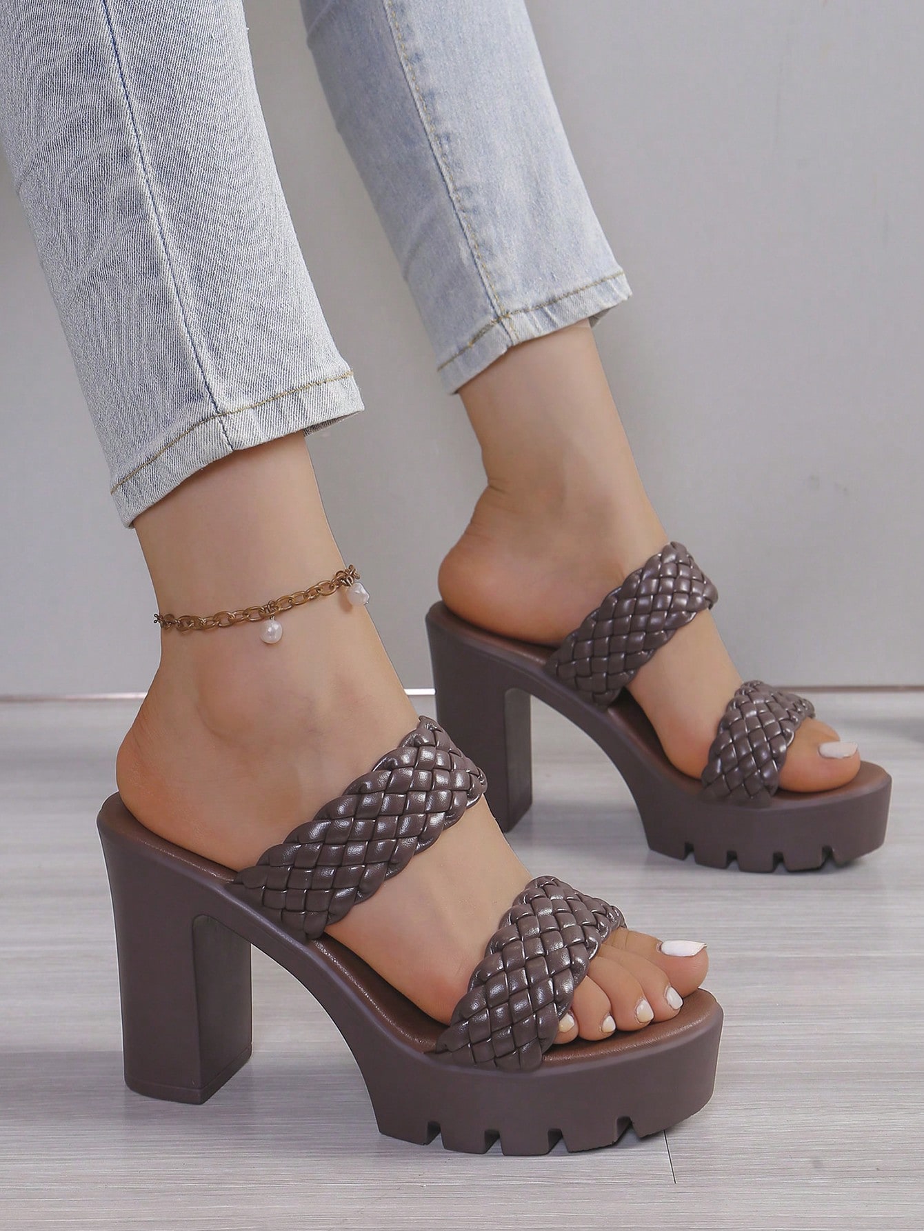 In Coffee Brown Women Heeled Sandals