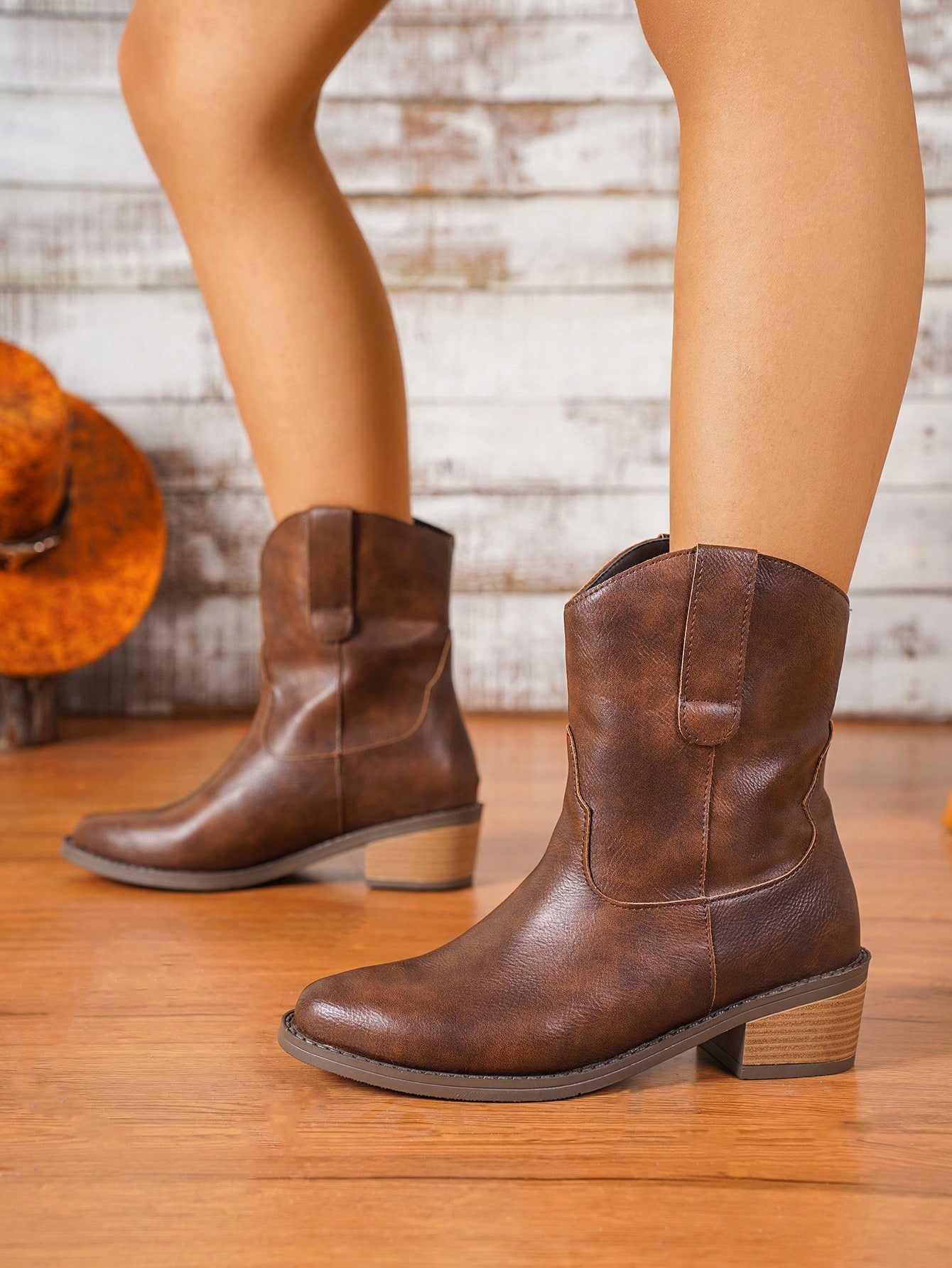 In Coffee Brown Women Fashion Boots