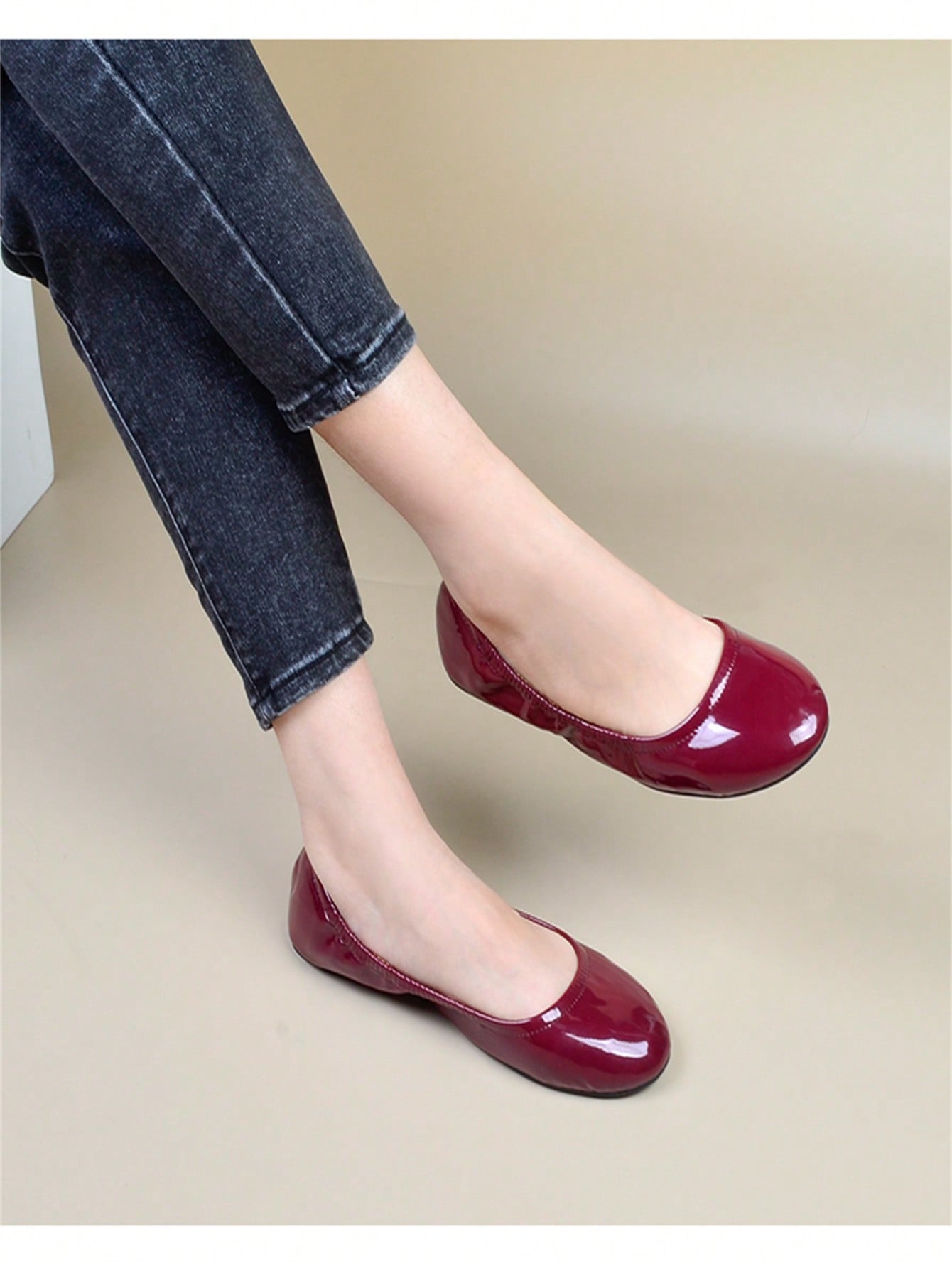 In Burgundy Women Flats