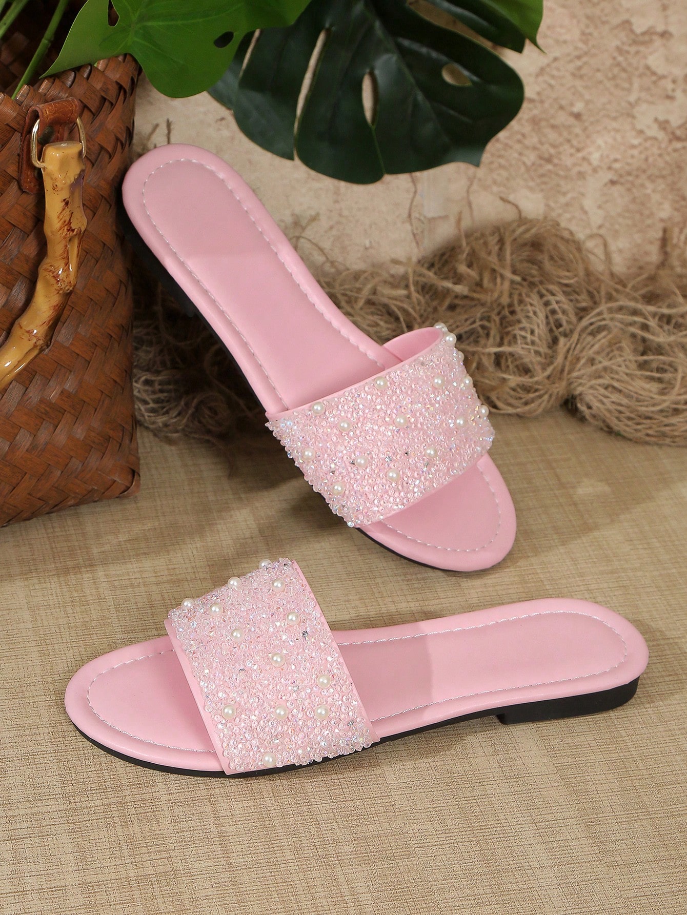 In Baby Pink Women Flat Sandals